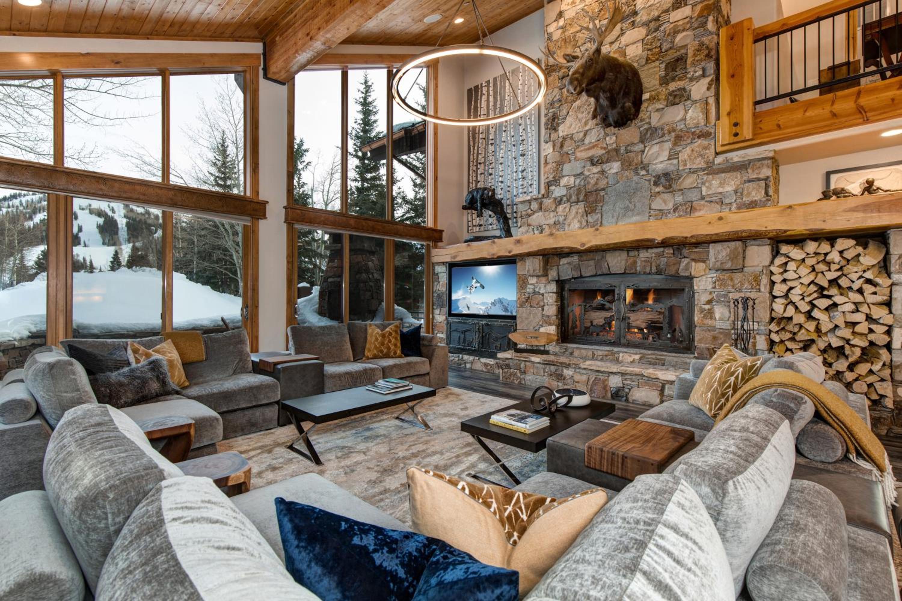 Upper Deer Valley Luxury w Hot Tub view 2