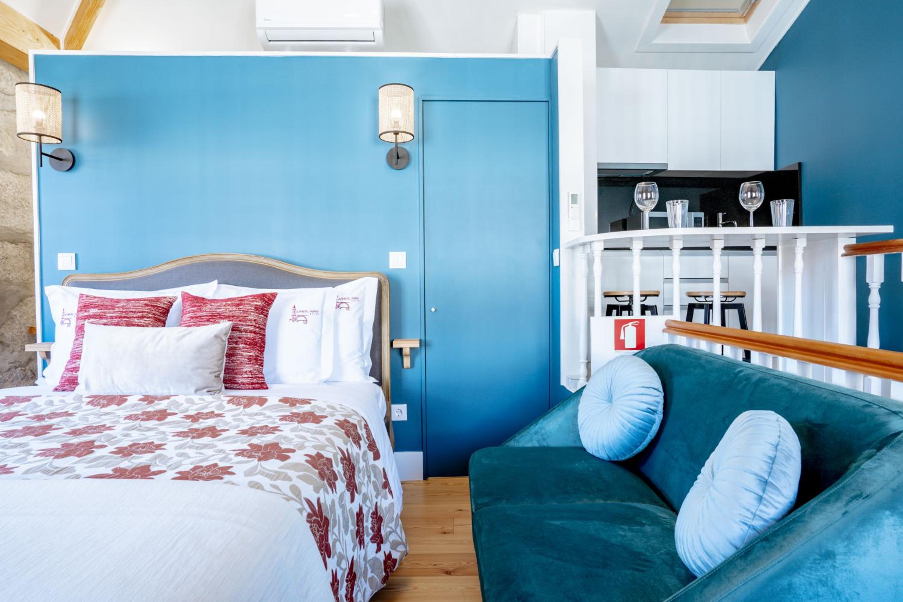 Authentic Porto Suites view 3