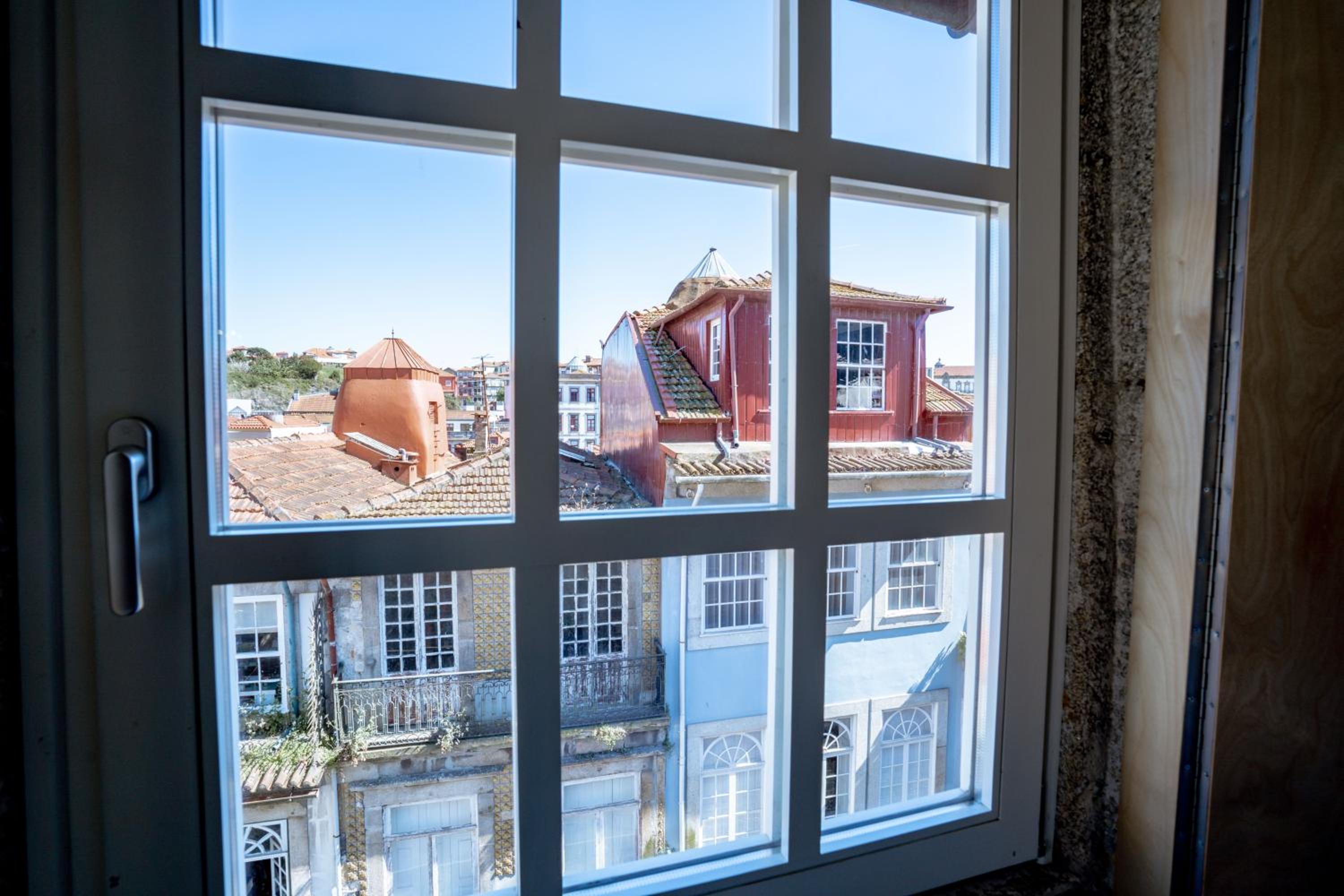 Authentic Porto Suites view 4