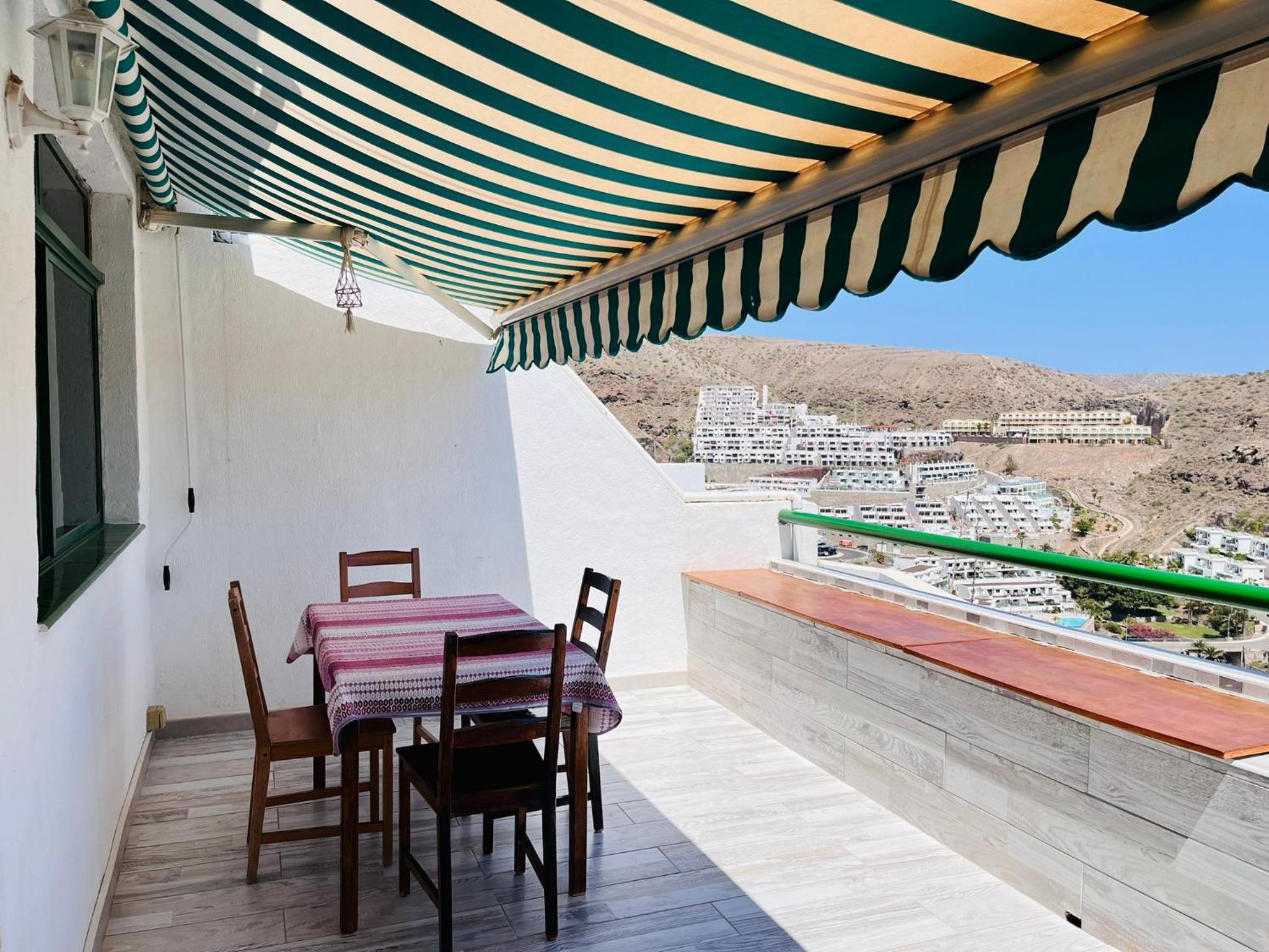 Corona Amarilla Ocean View by Alquiler de Súeño