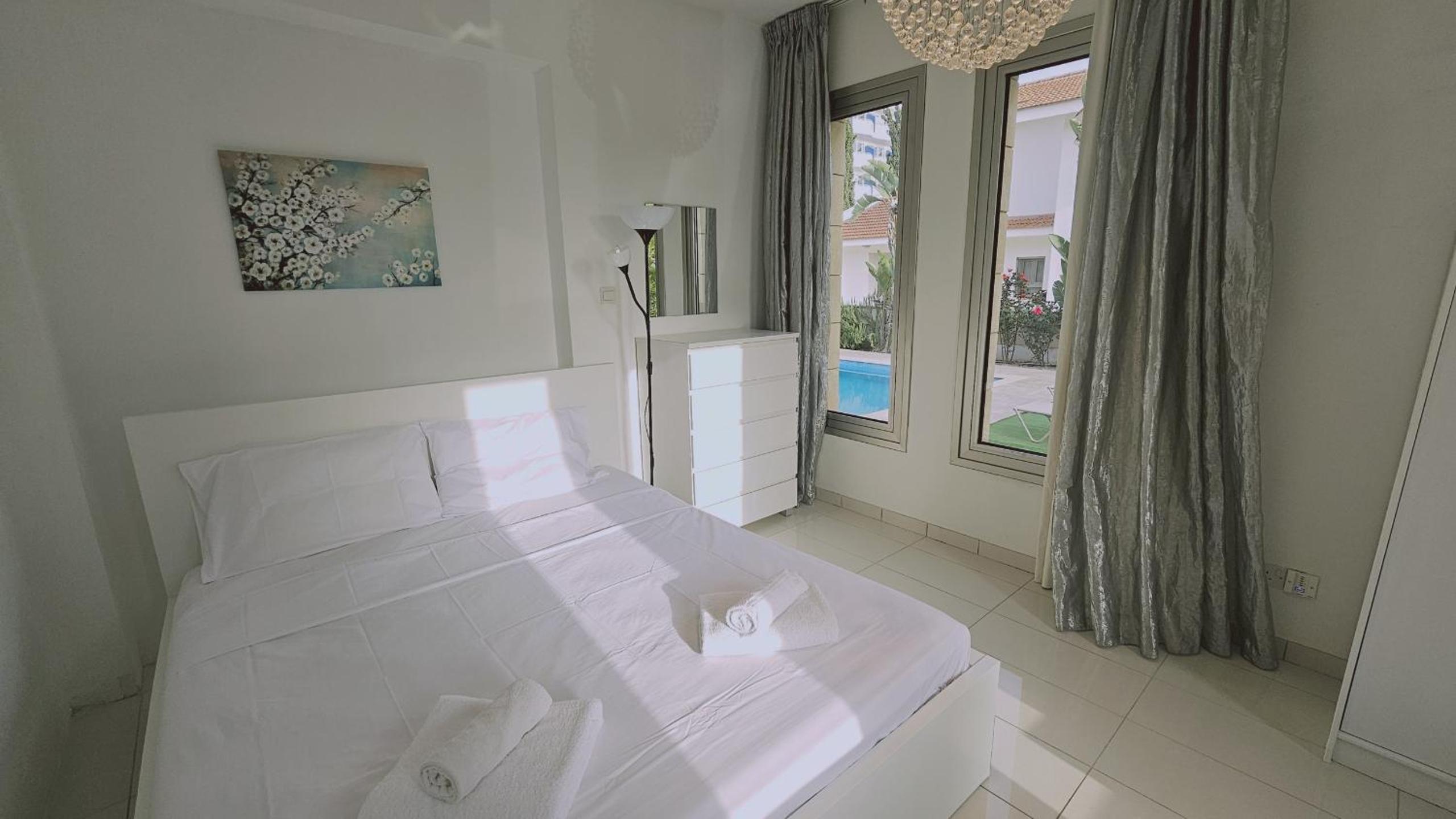 STAY Sunset Lagoon Villa