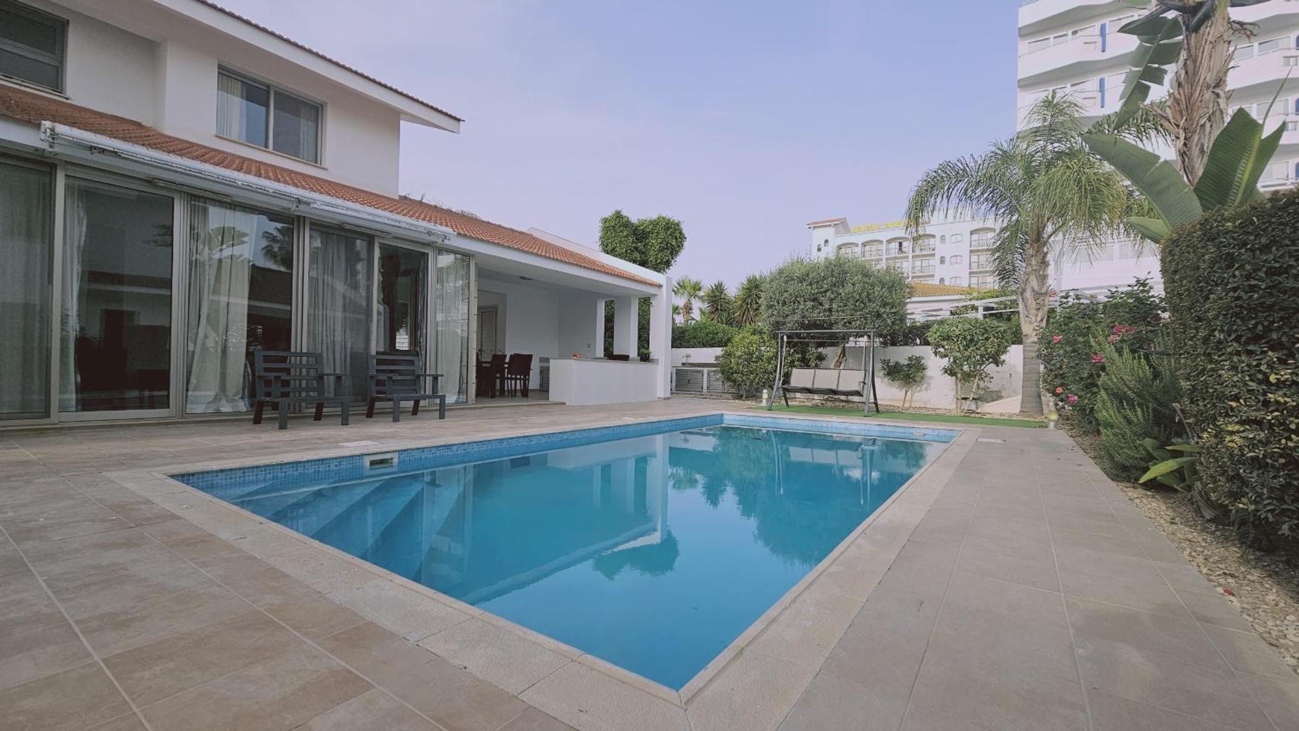 STAY Sunset Lagoon Villa