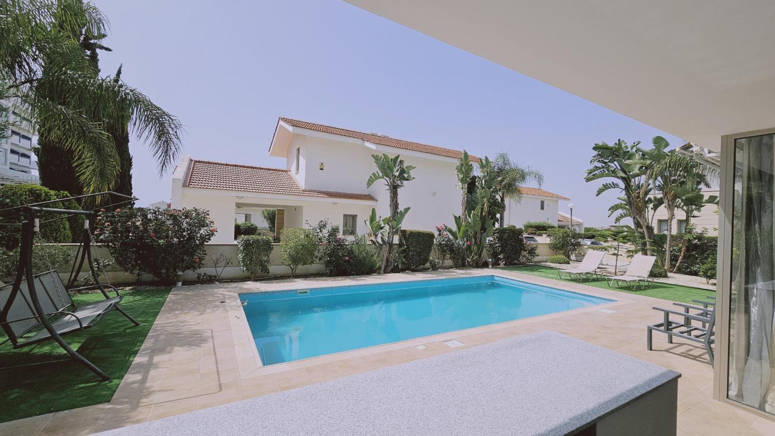 STAY Sunset Lagoon Villa