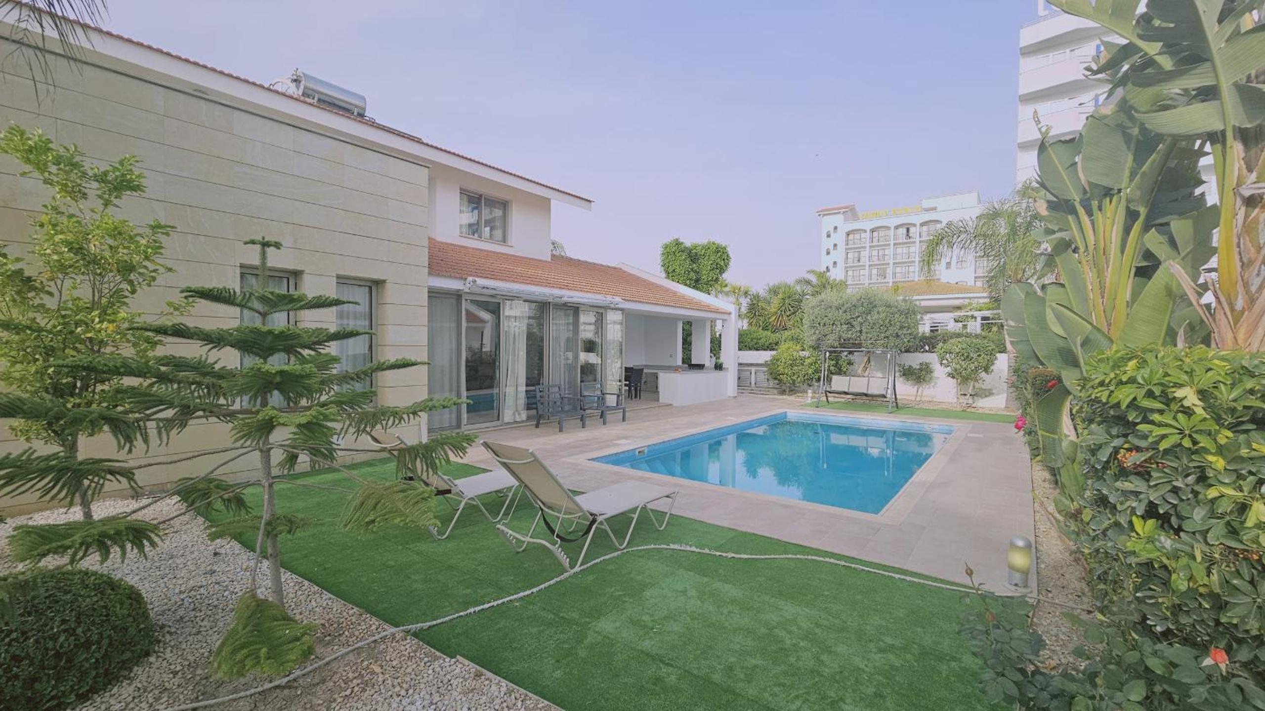 STAY Sunset Lagoon Villa