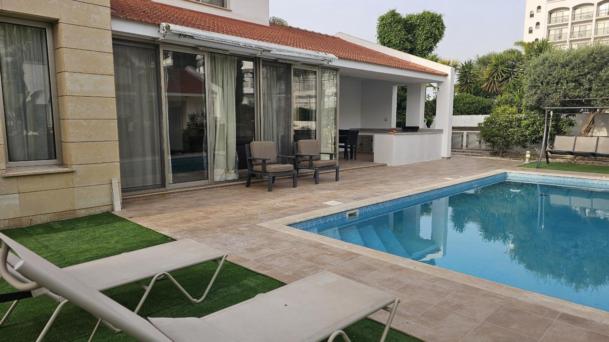 STAY Sunset Lagoon Villa