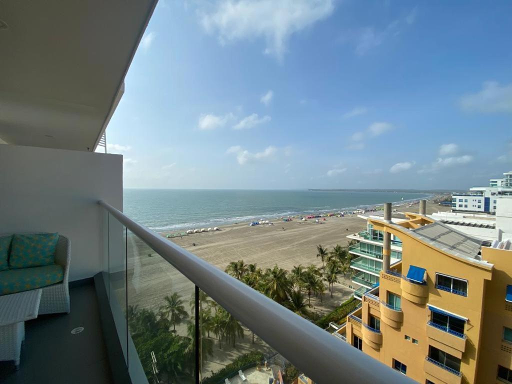 Ctgna 10 personas 3 habitaciones Playa Américas Morros