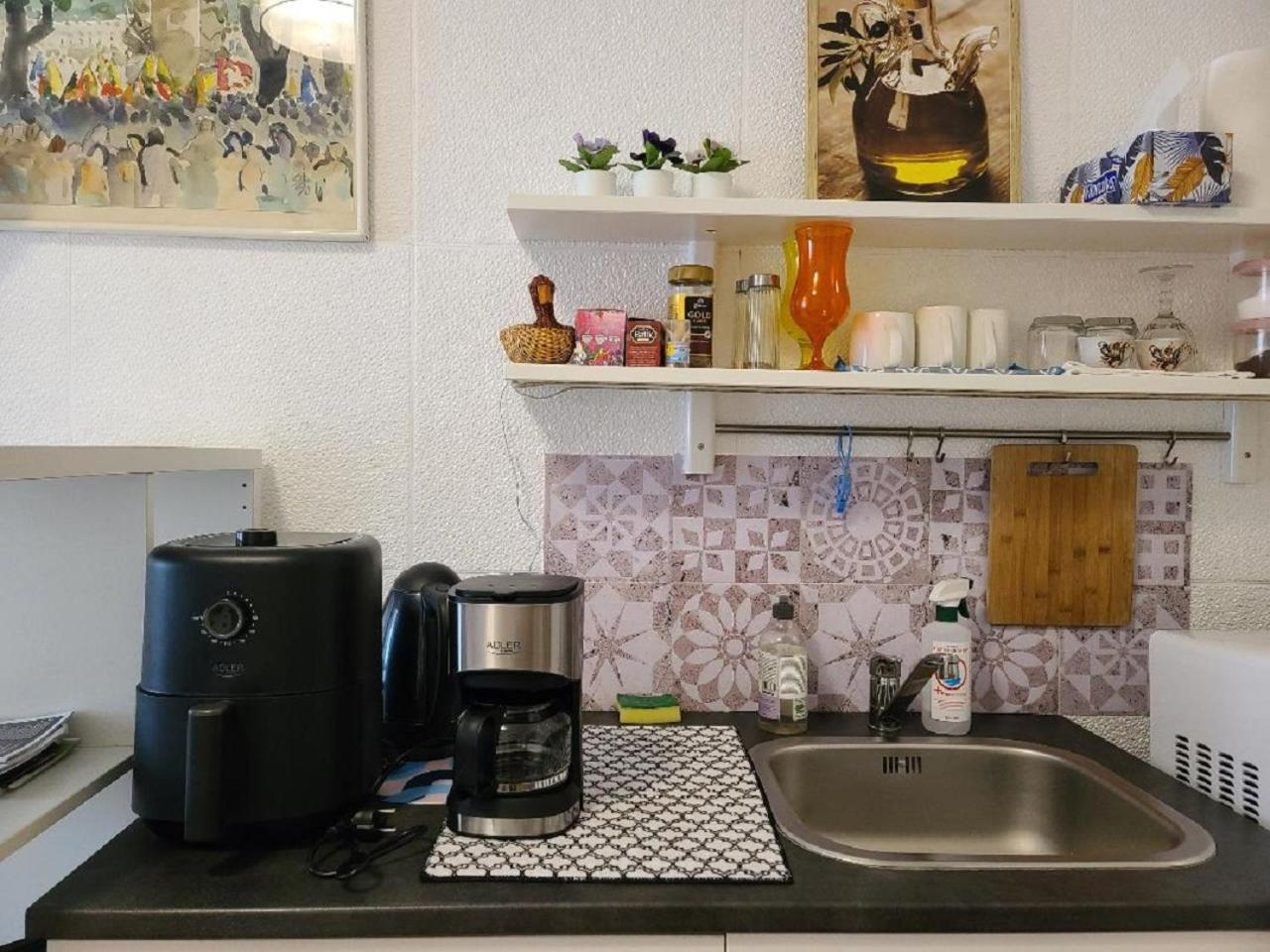 Tiny center G studio en Kaunas — kitchen
