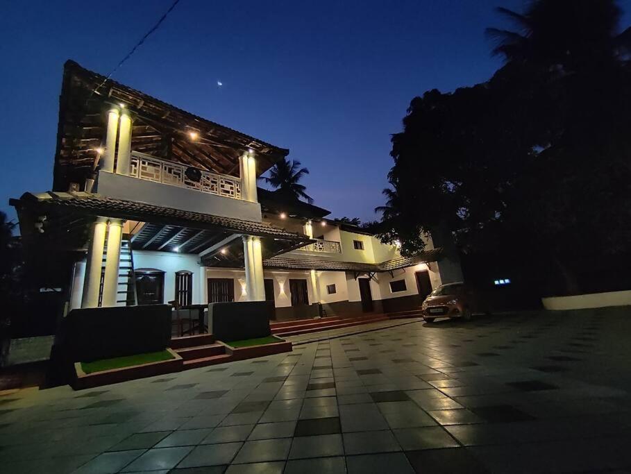 Sukūn Heritage -A traditional 4 Bedroom Vacation Villa view 3