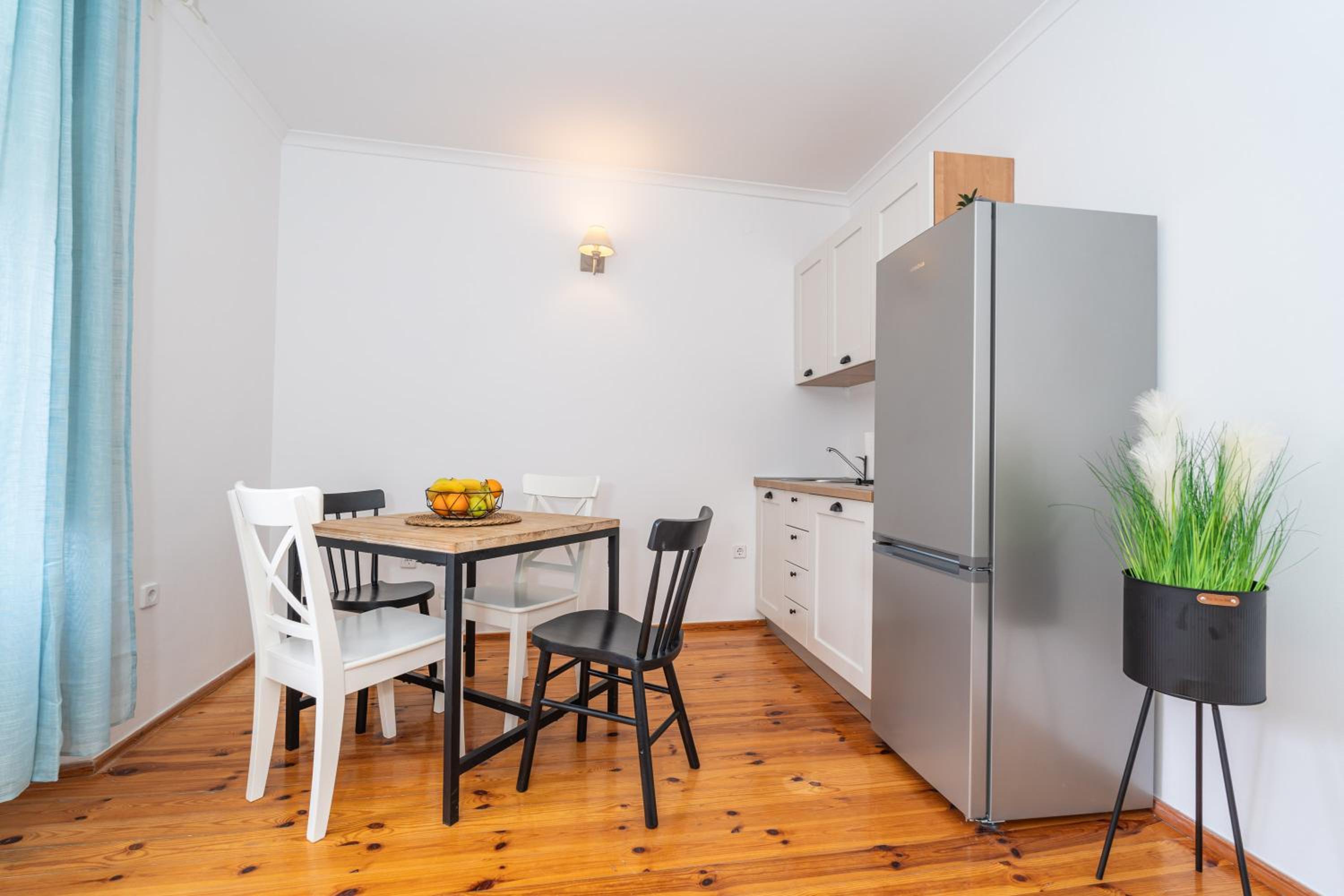 Kenova Apartments Old Town