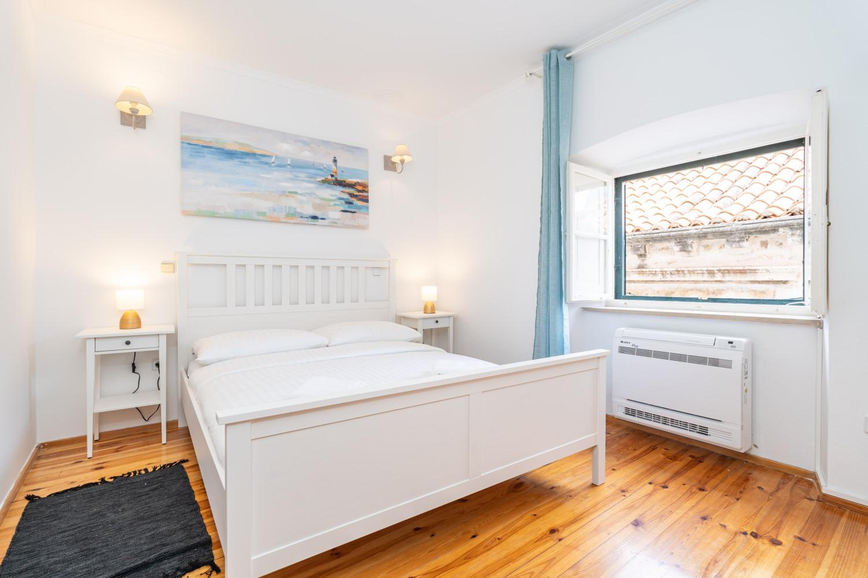 Kenova Apartments Old Town