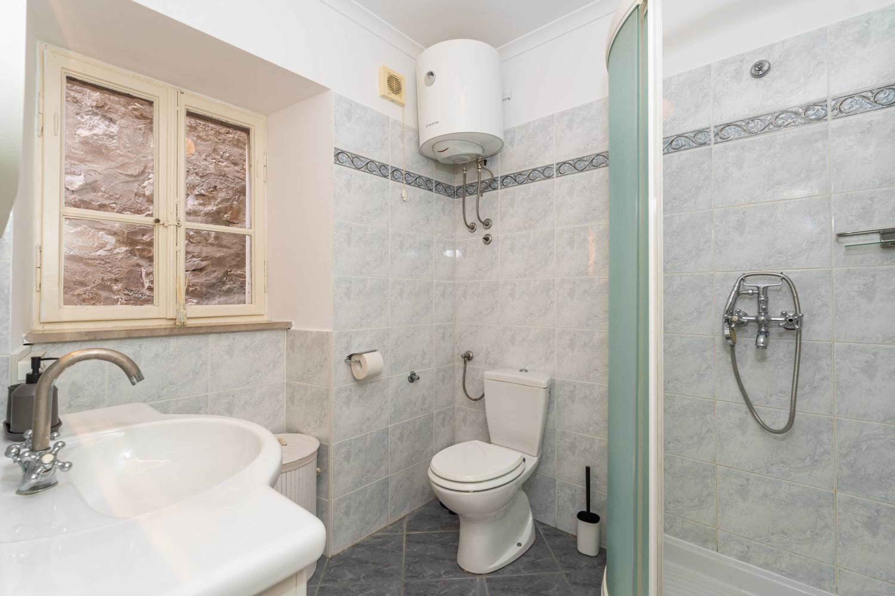 Kenova Apartments Old Town