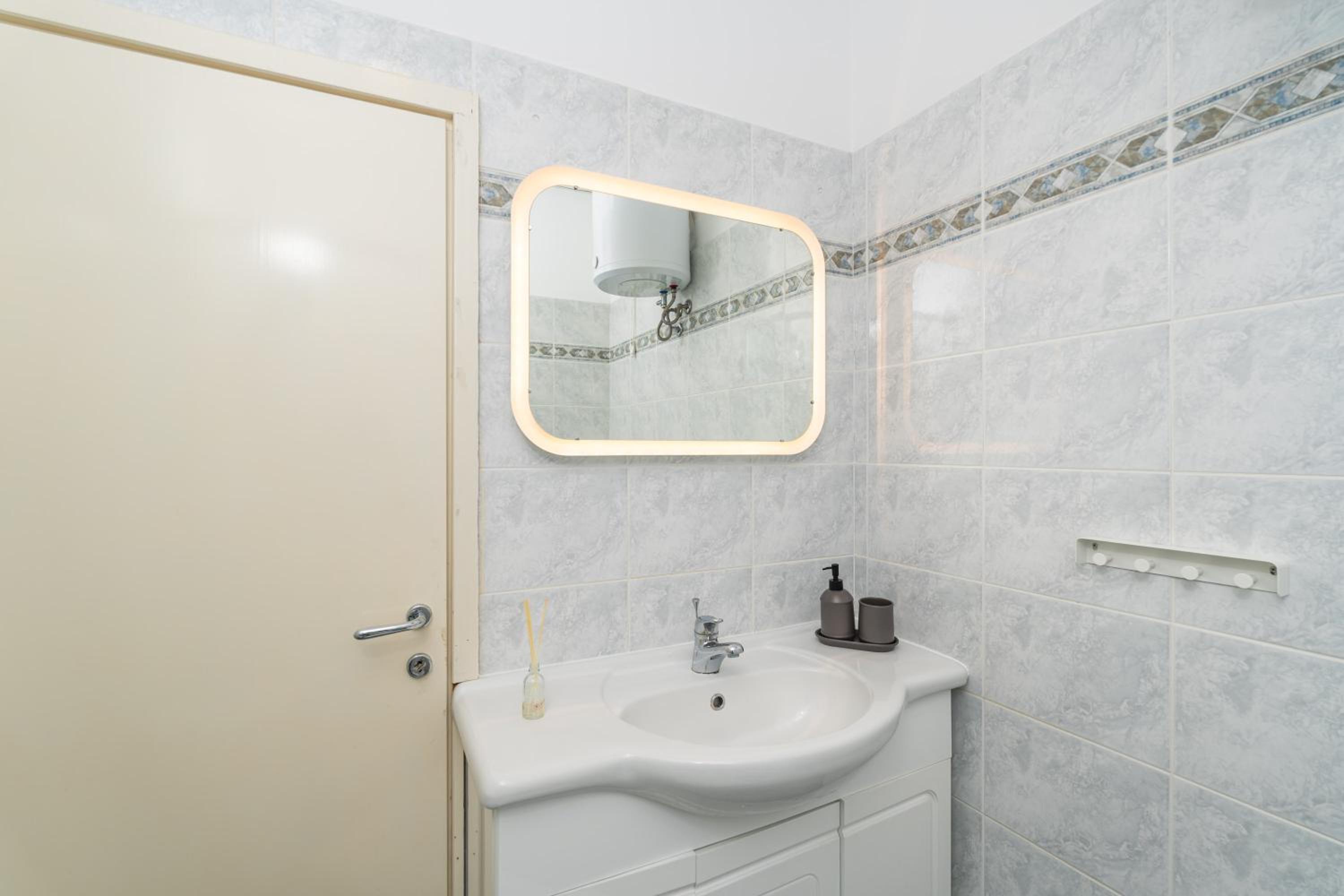 Kenova Apartments Old Town