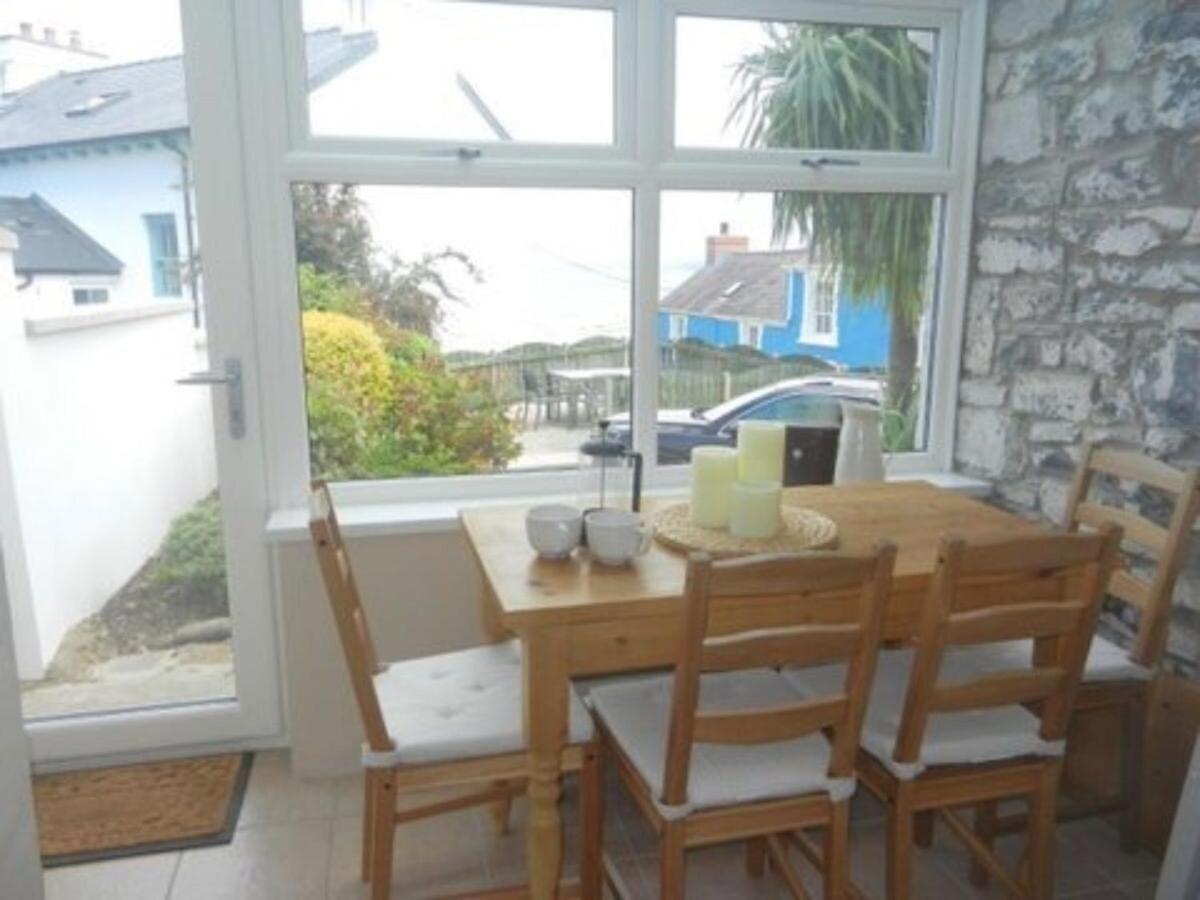 3 Prospect Place, New Quay, sleeps 6, parking, sea views, dog friendly view 5