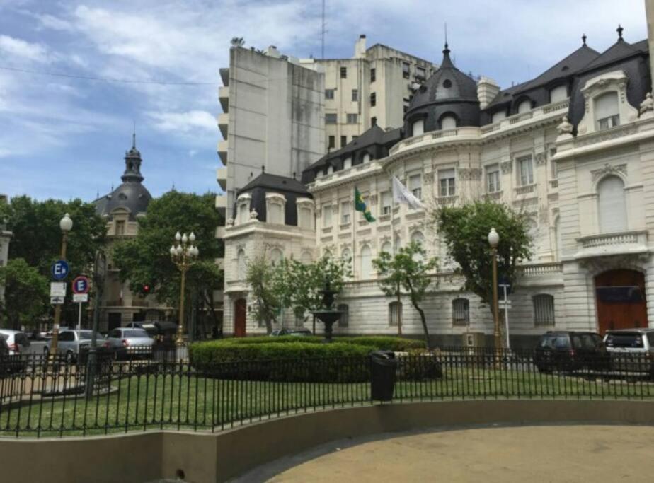 Av.Alvear/Patio Bullrich/Four Seasons Hotel area.