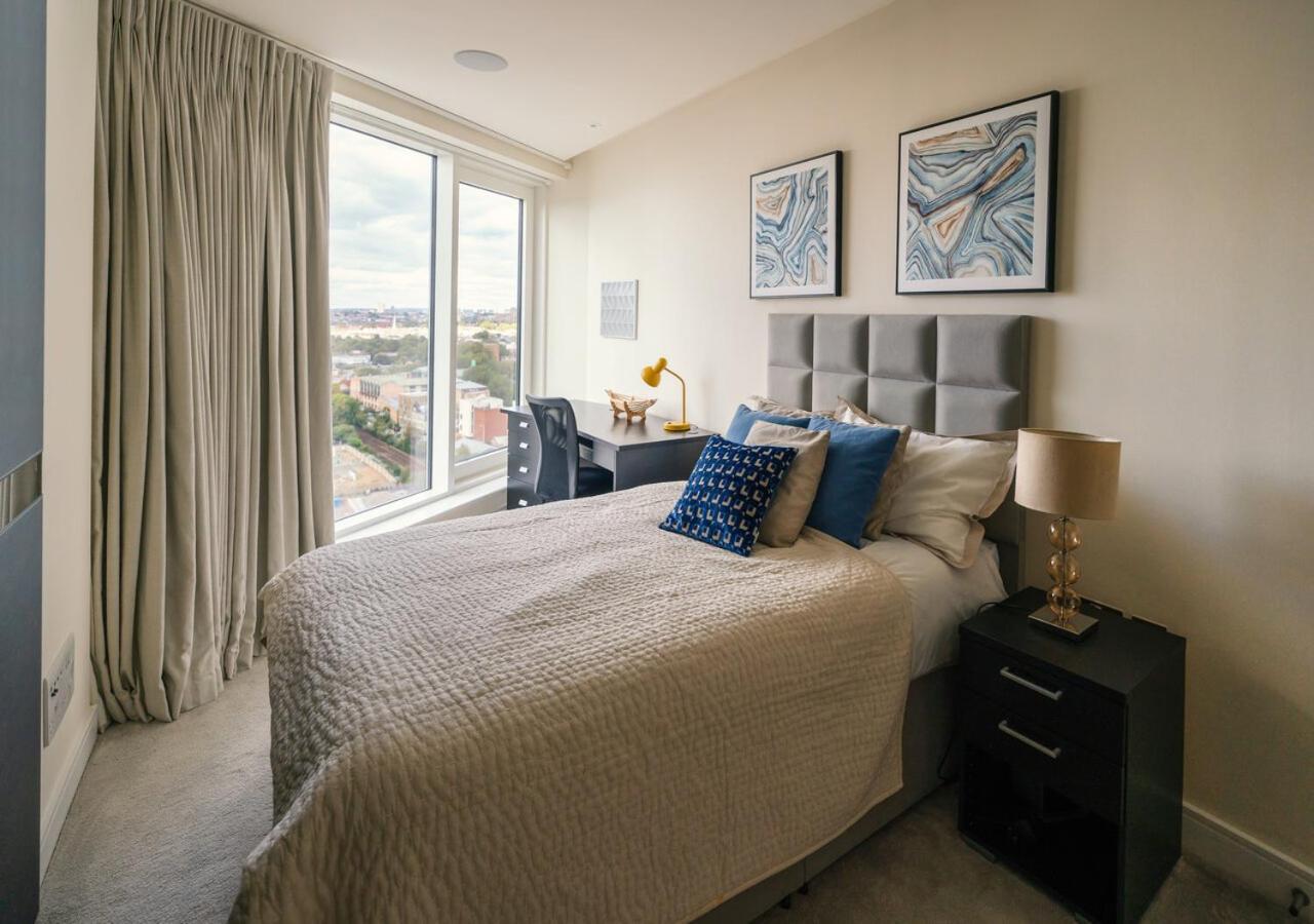 Luxury Riverside Residence
