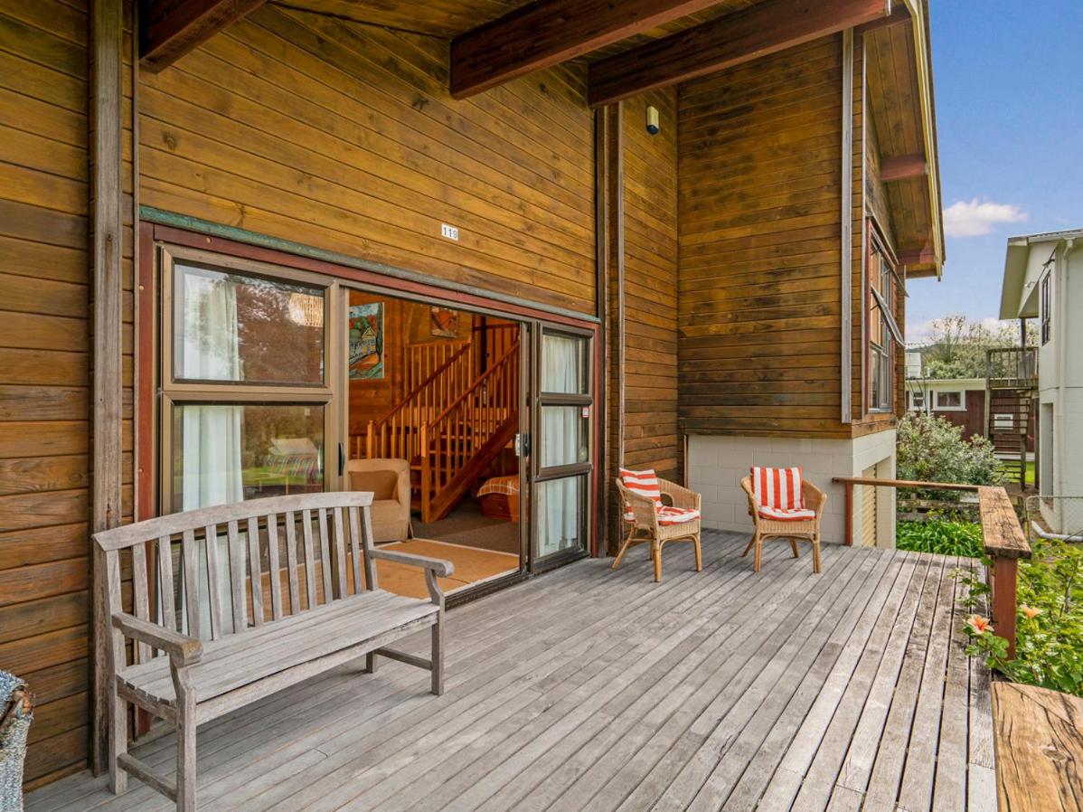 Boltons Bach - Whangapoua Bach view 4