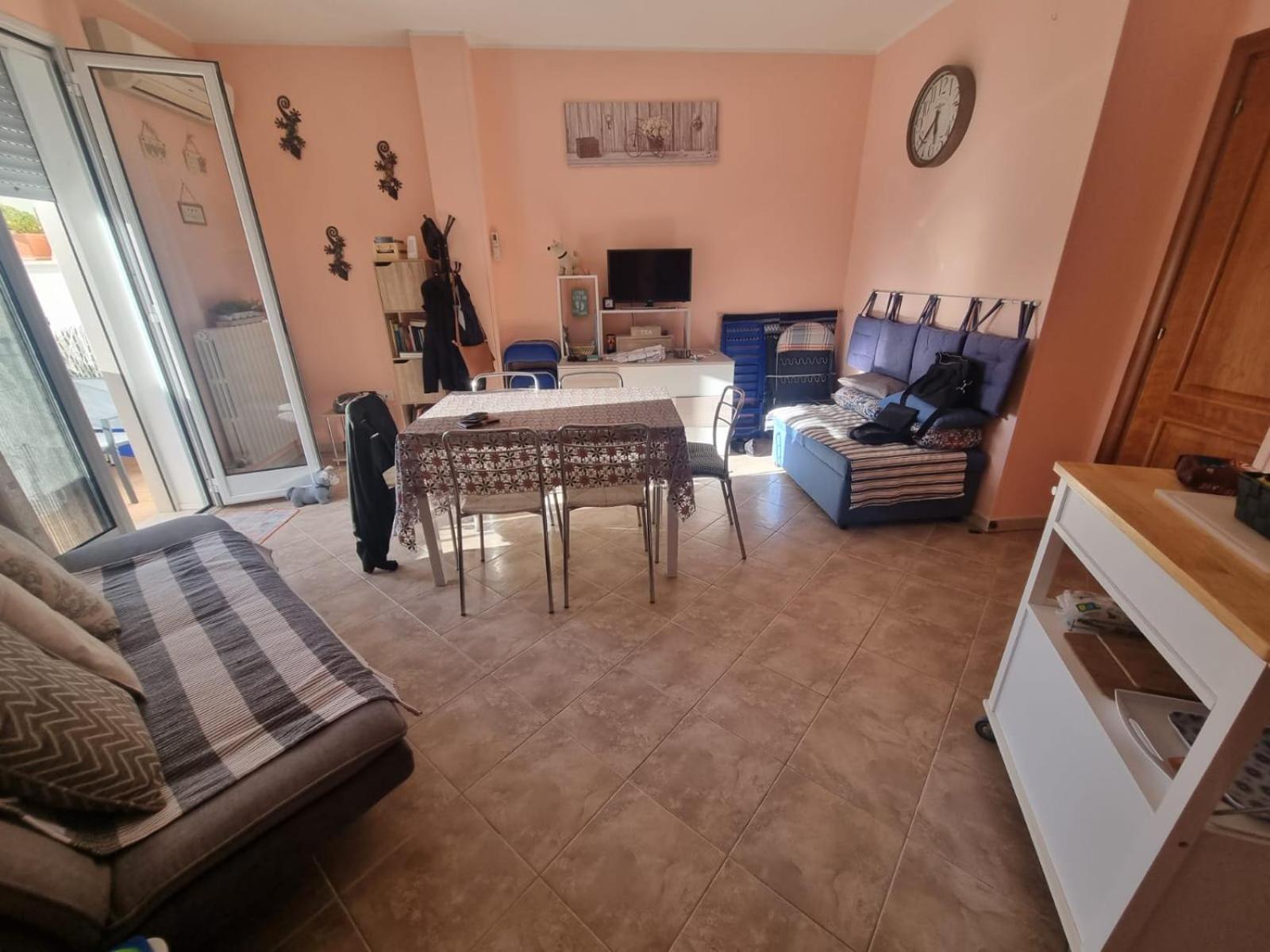 2 BEDROOMED APARTMENT - sleeps 5 view 5