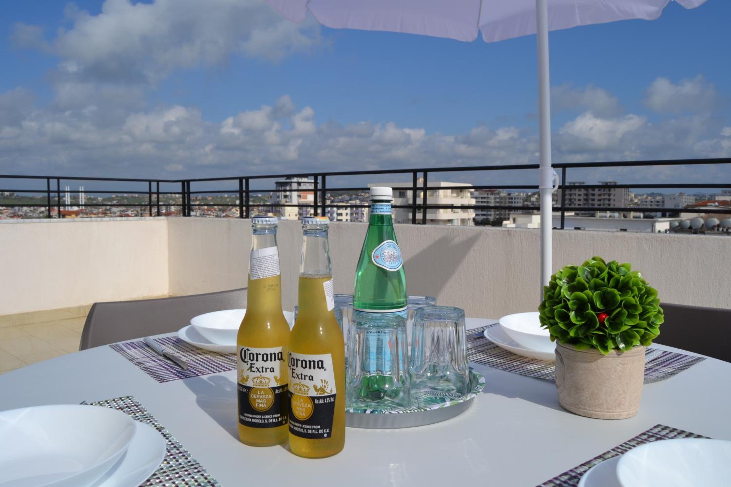 Terrace Apartment, see view, plazh - Durres