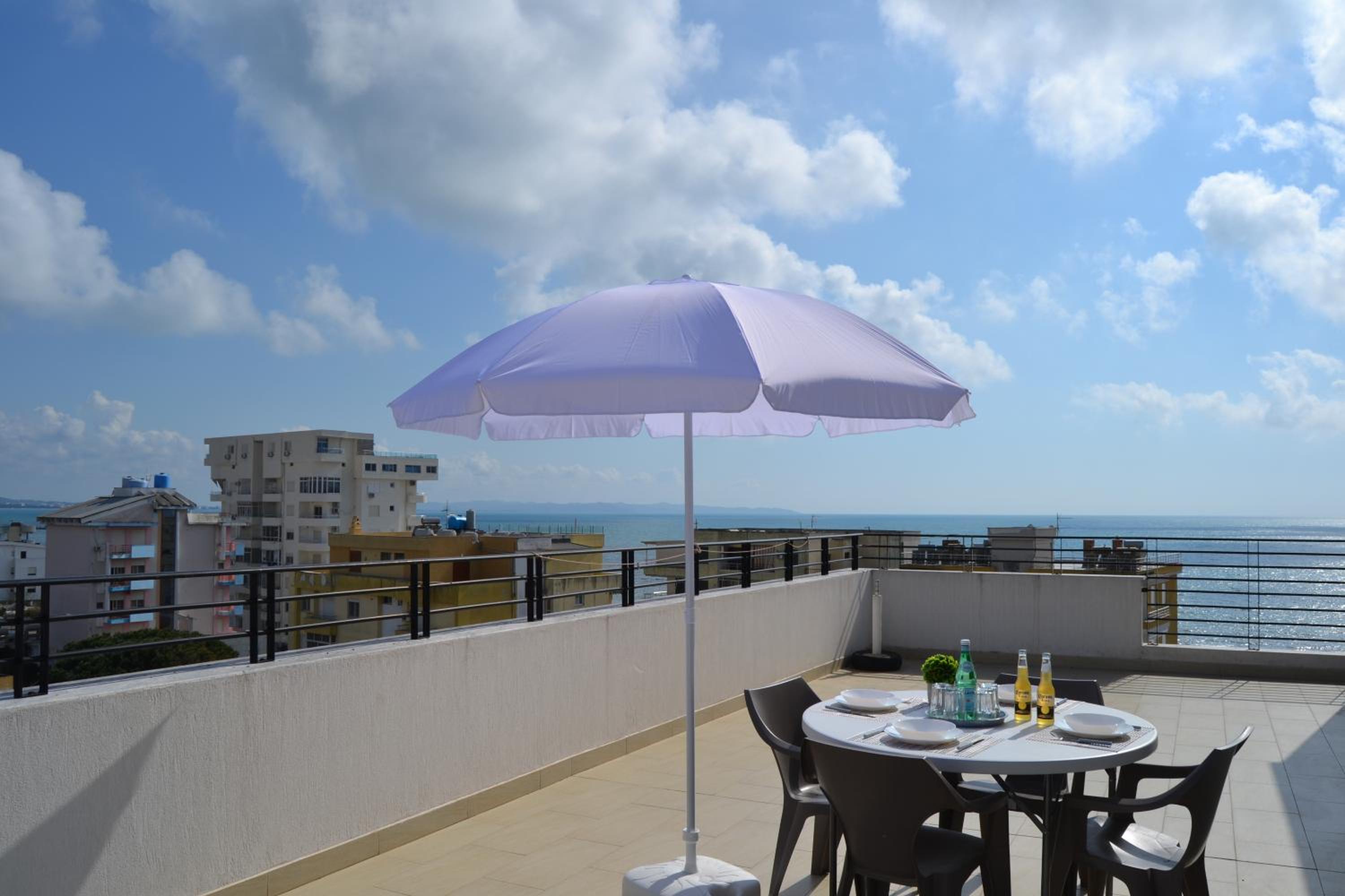 Terrace Apartment, see view, plazh - Durres
