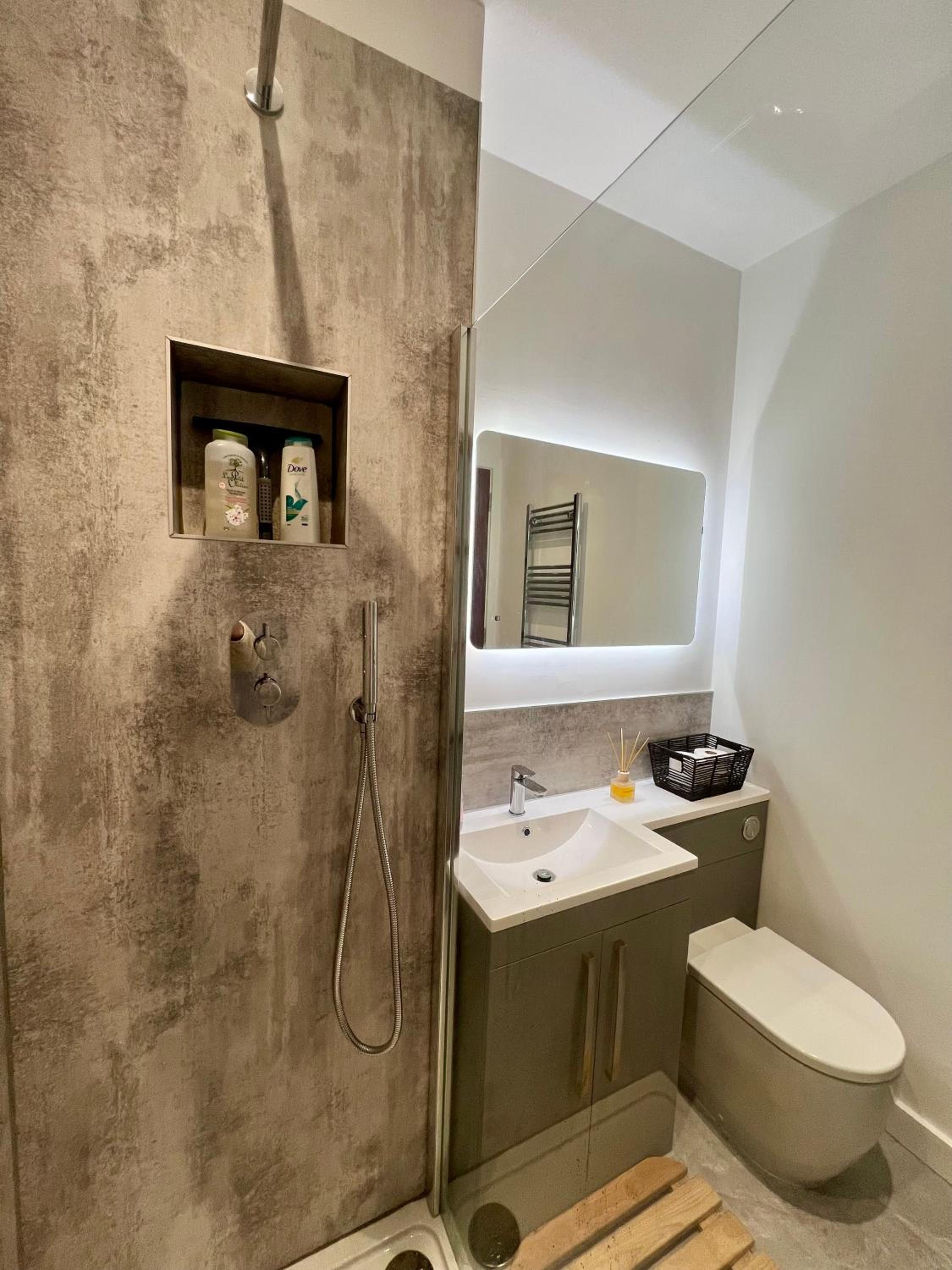 Stunning Victorian Mansion Apartment - Hosted by StaySejour