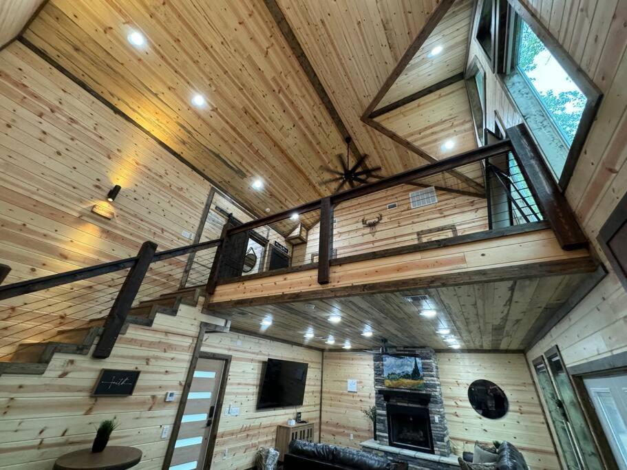 The New Romantic Moonlight Dream Cabin!