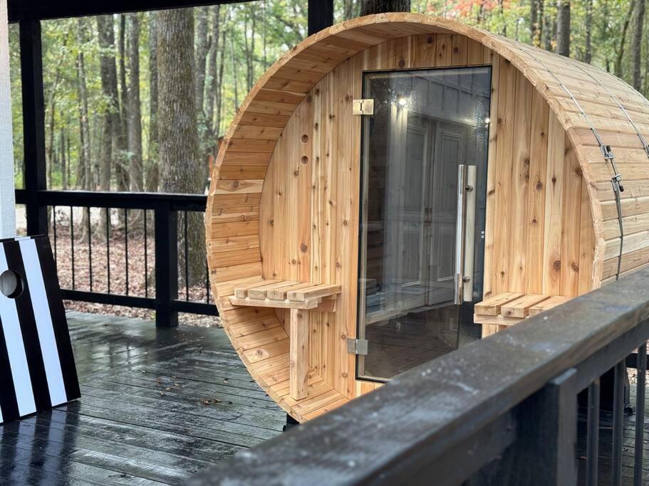 The New Romantic Moonlight Dream Cabin!