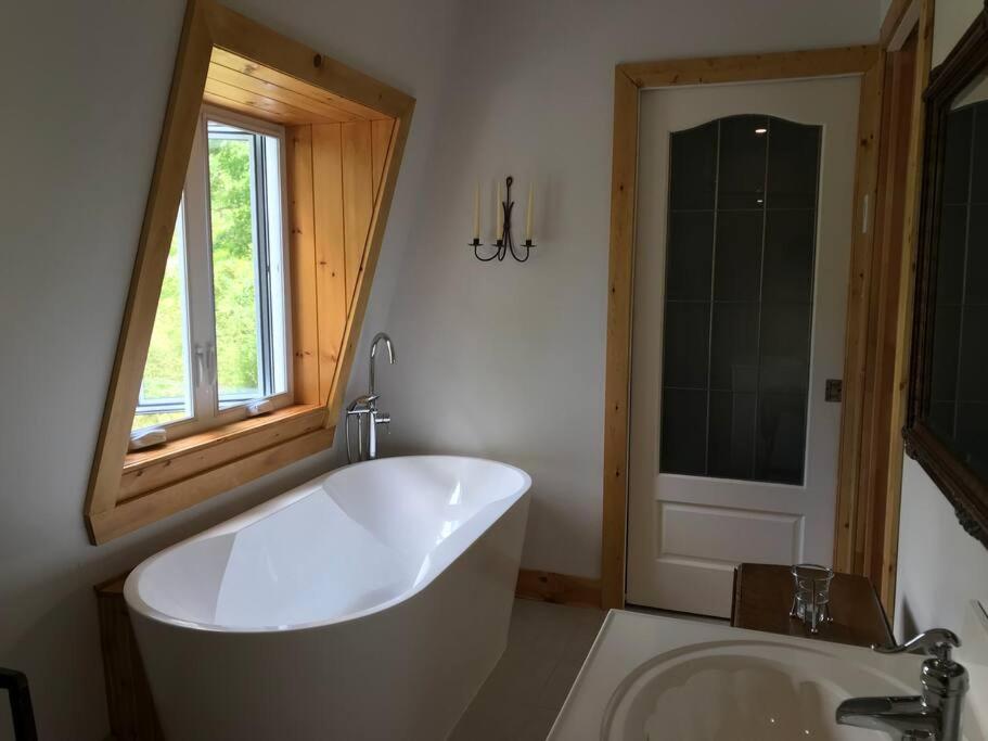 La Vérivraie/Truly -Hébergement touristique/Tourist accomodation
