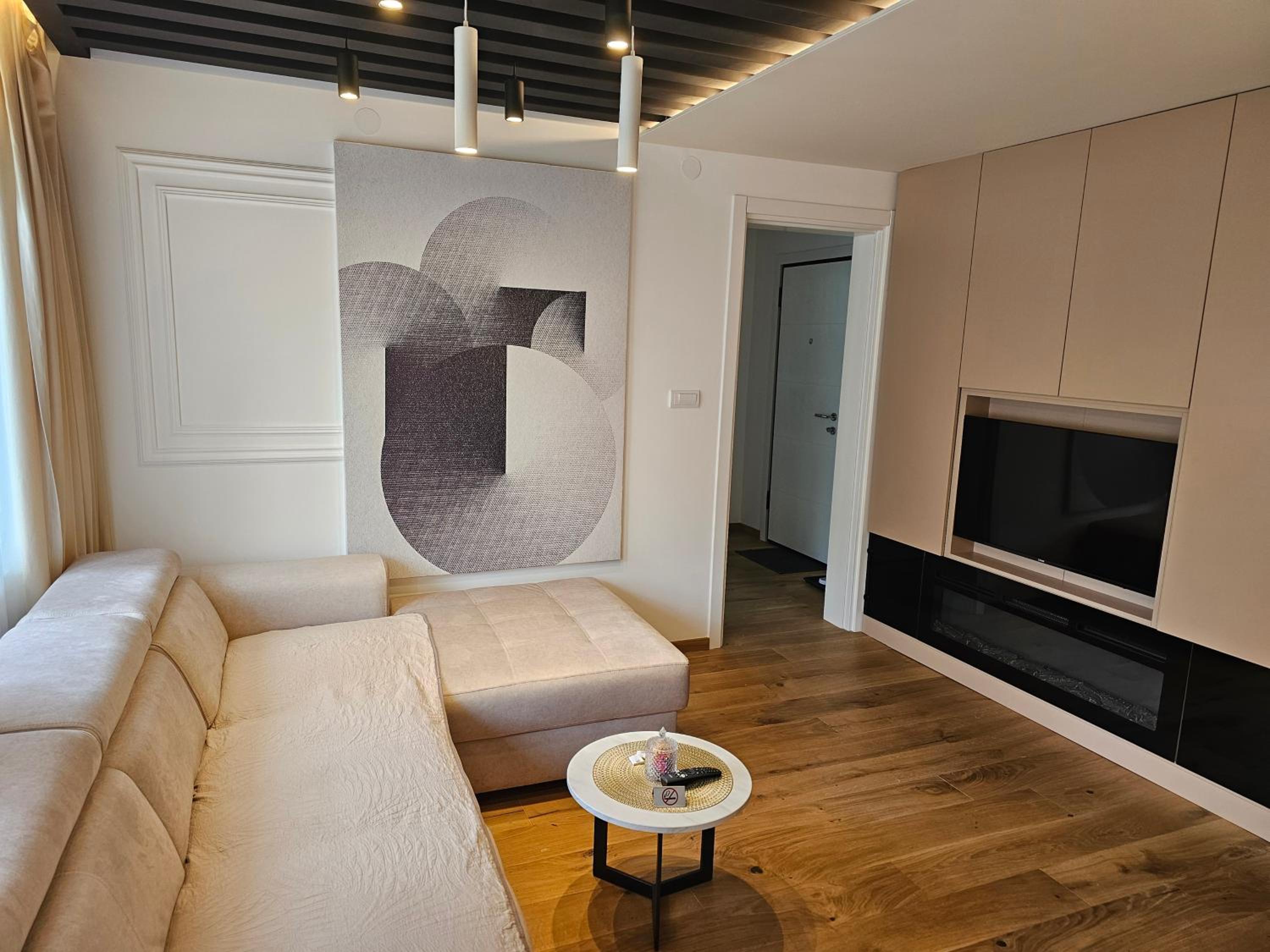 PREMIUM APARTMAN ELENI ROOMS,oaza mira i tisine u centru Vrnjacke banje