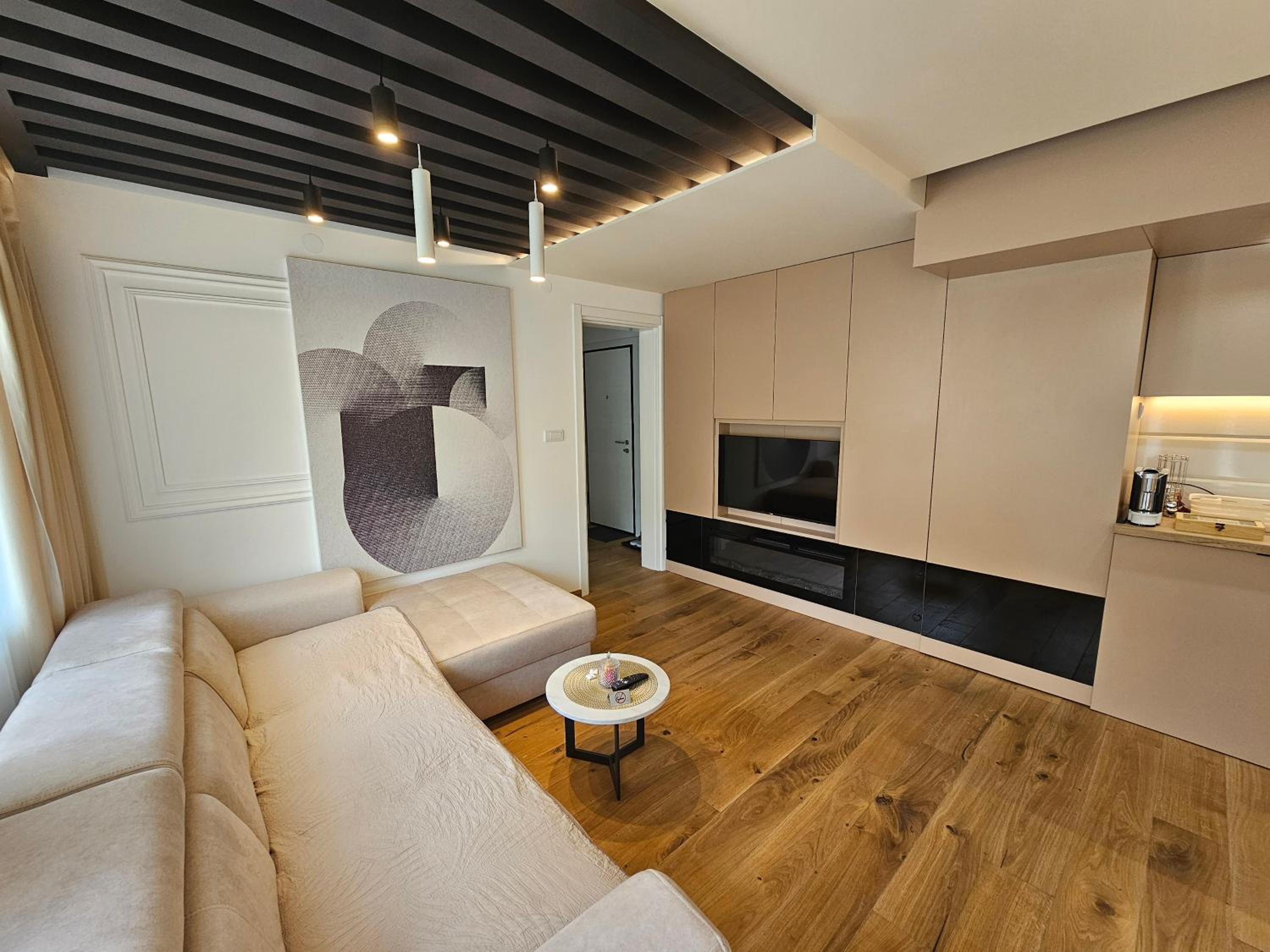 PREMIUM APARTMAN ELENI ROOMS,oaza mira i tisine u centru Vrnjacke banje