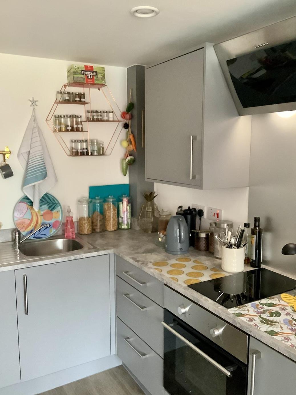 The Roscoe Boutique Apartment