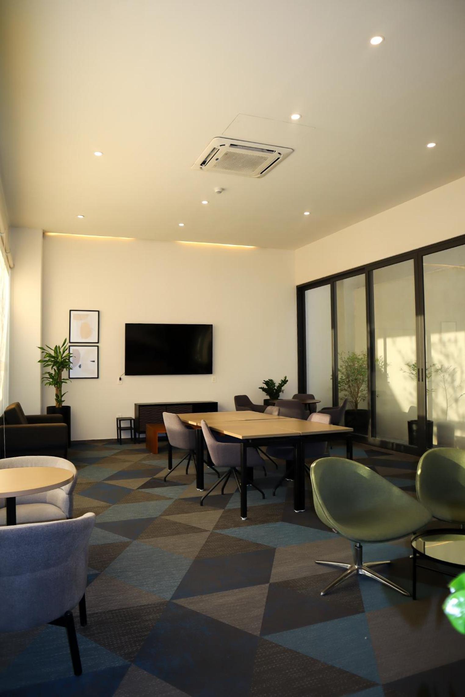 meeting & event spaces