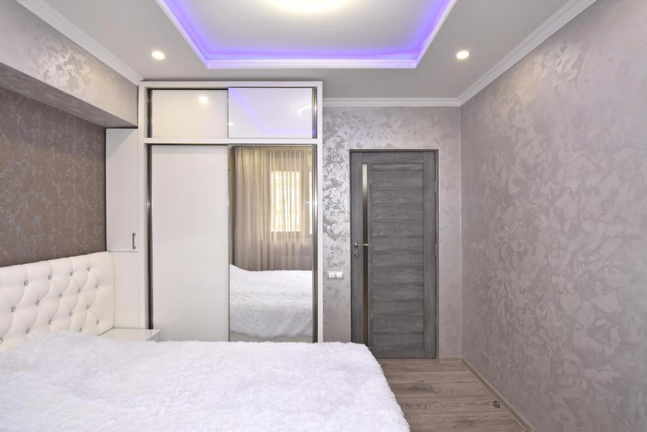 MODERN One Bedroom Apartment in YEREVAN,Centre,Open Balcony