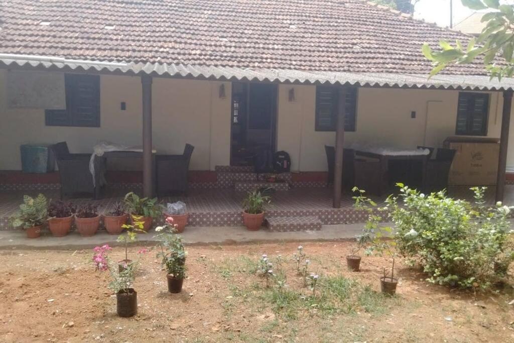 A quaint cottage with Rajah's seat view. view 3