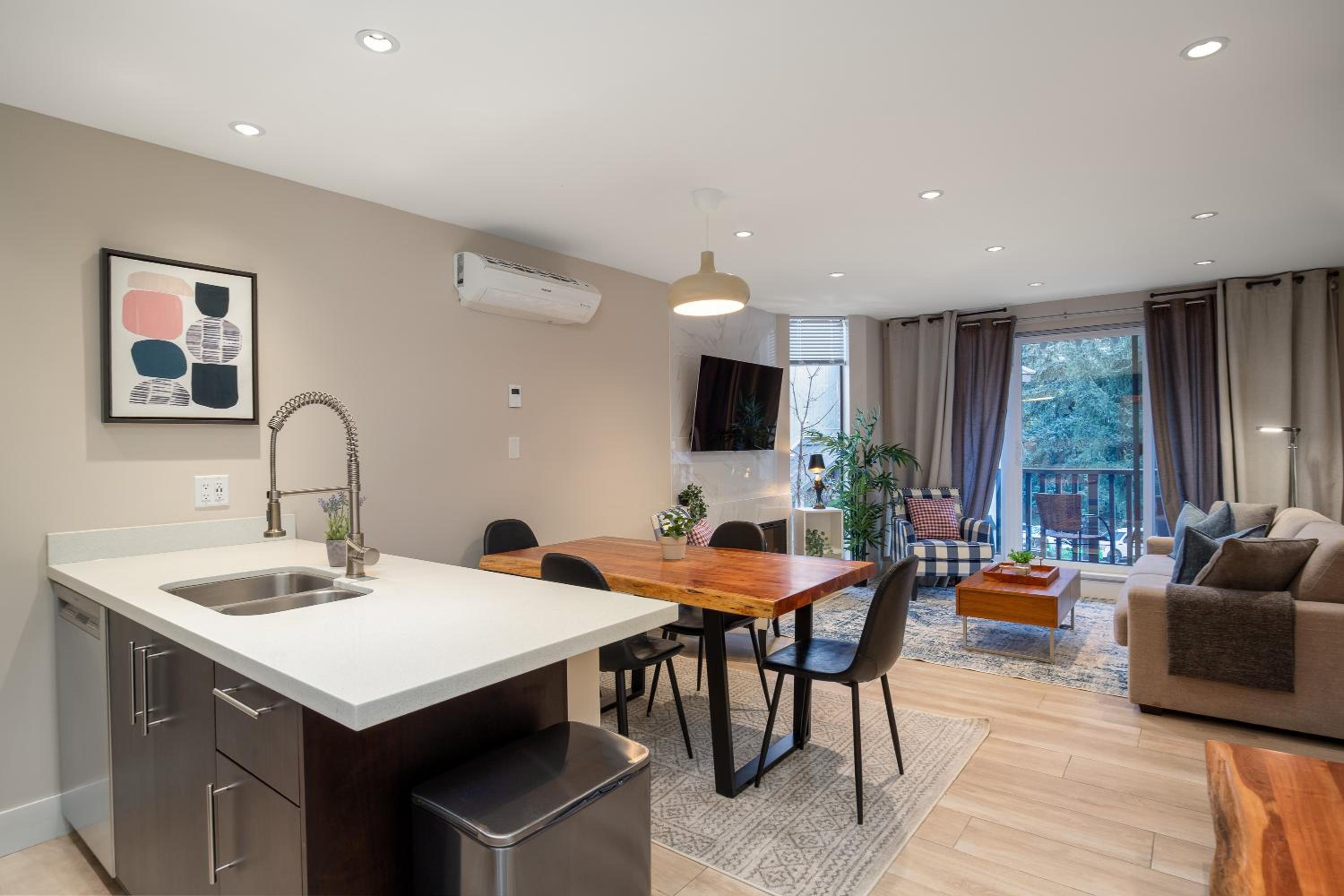 1BR plus Two Dens in The Gables, Epic Location Near Gondolas, Private Balcony, Fireplace, Parking