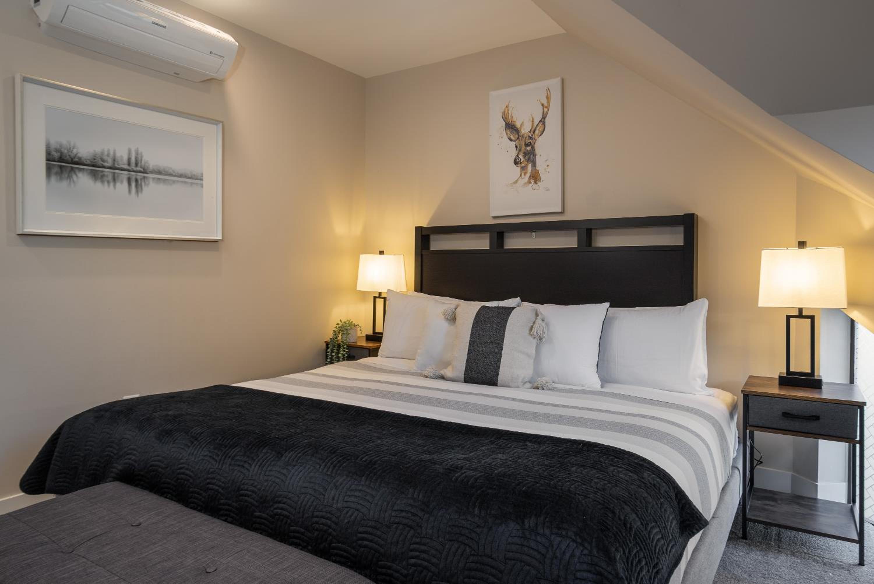 1BR plus Two Dens in The Gables, Epic Location Near Gondolas, Private Balcony, Fireplace, Parking