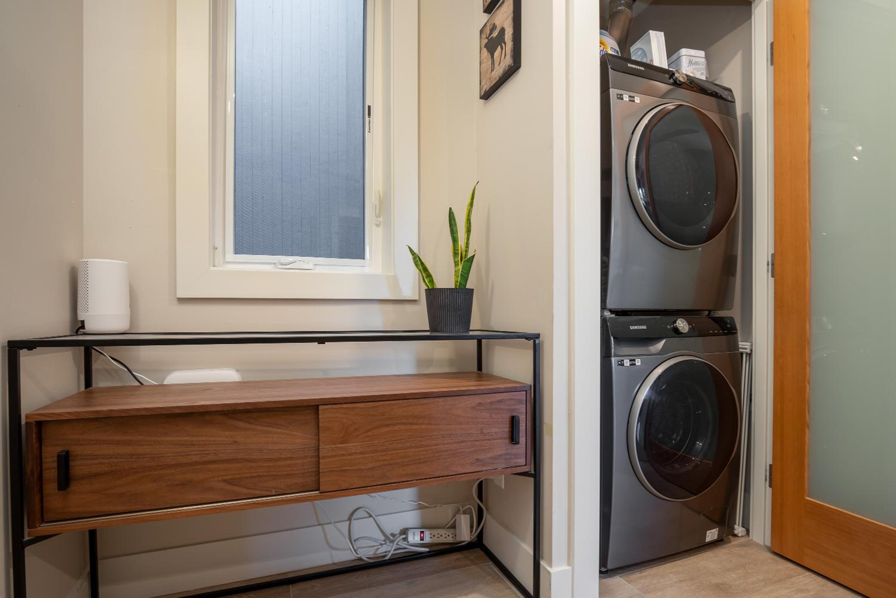1BR plus Two Dens in The Gables, Epic Location Near Gondolas, Private Balcony, Fireplace, Parking