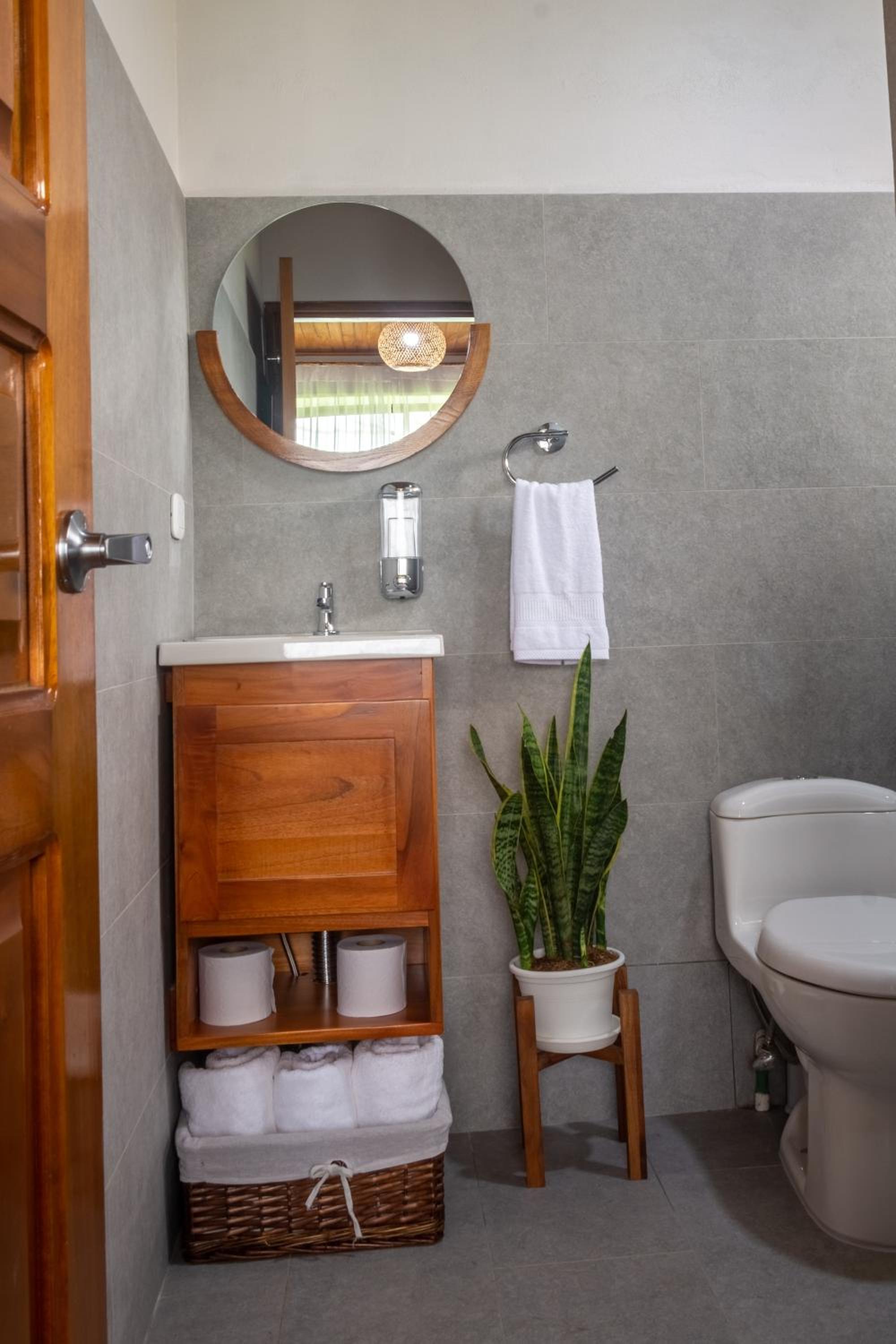 Casa Roble Fortuna