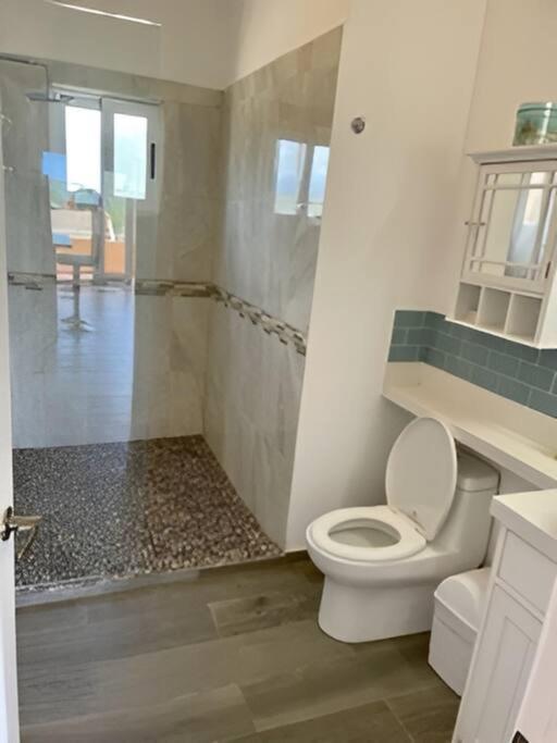 2C Stunning Top Floor Unit, Breathtaking Ocean Views view 2
