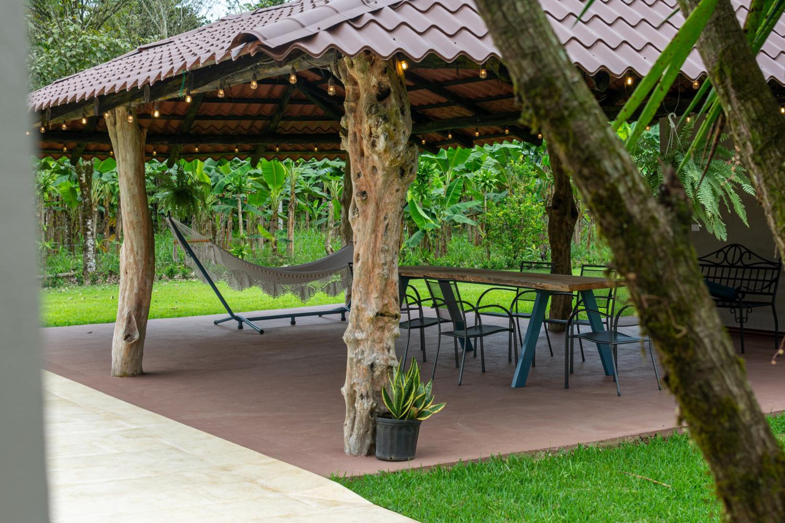 Casa Roble Fortuna