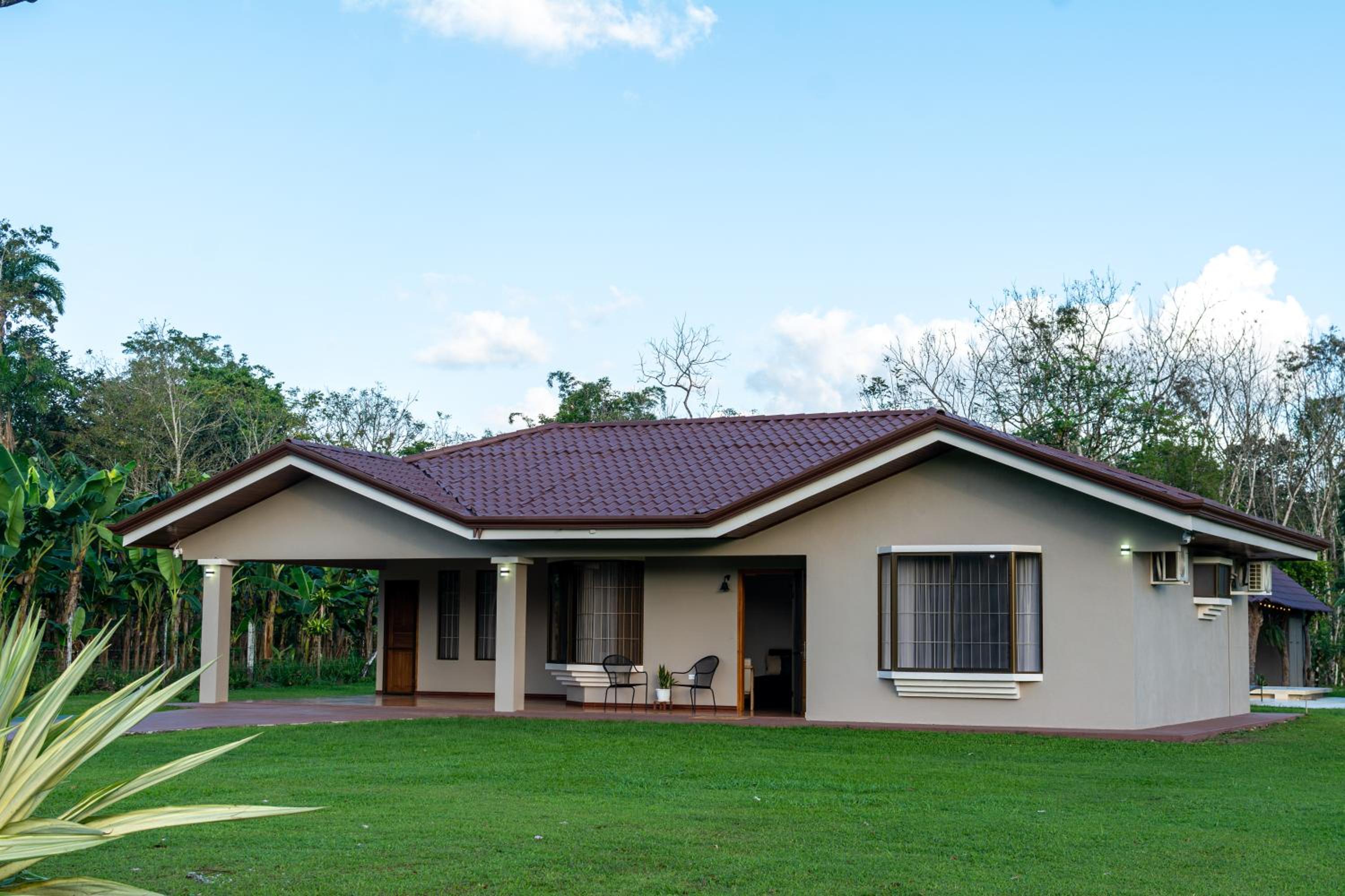 Casa Roble Fortuna