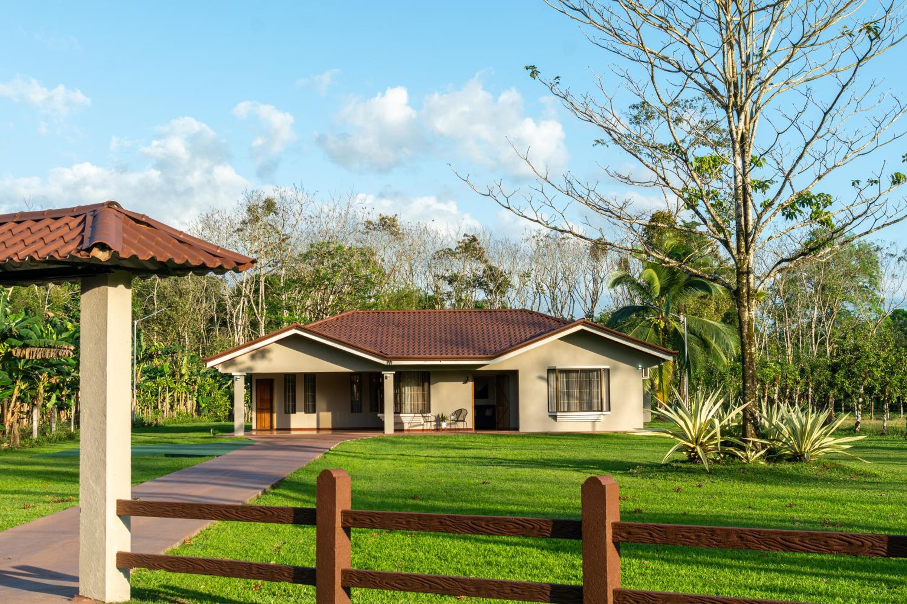 Casa Roble Fortuna