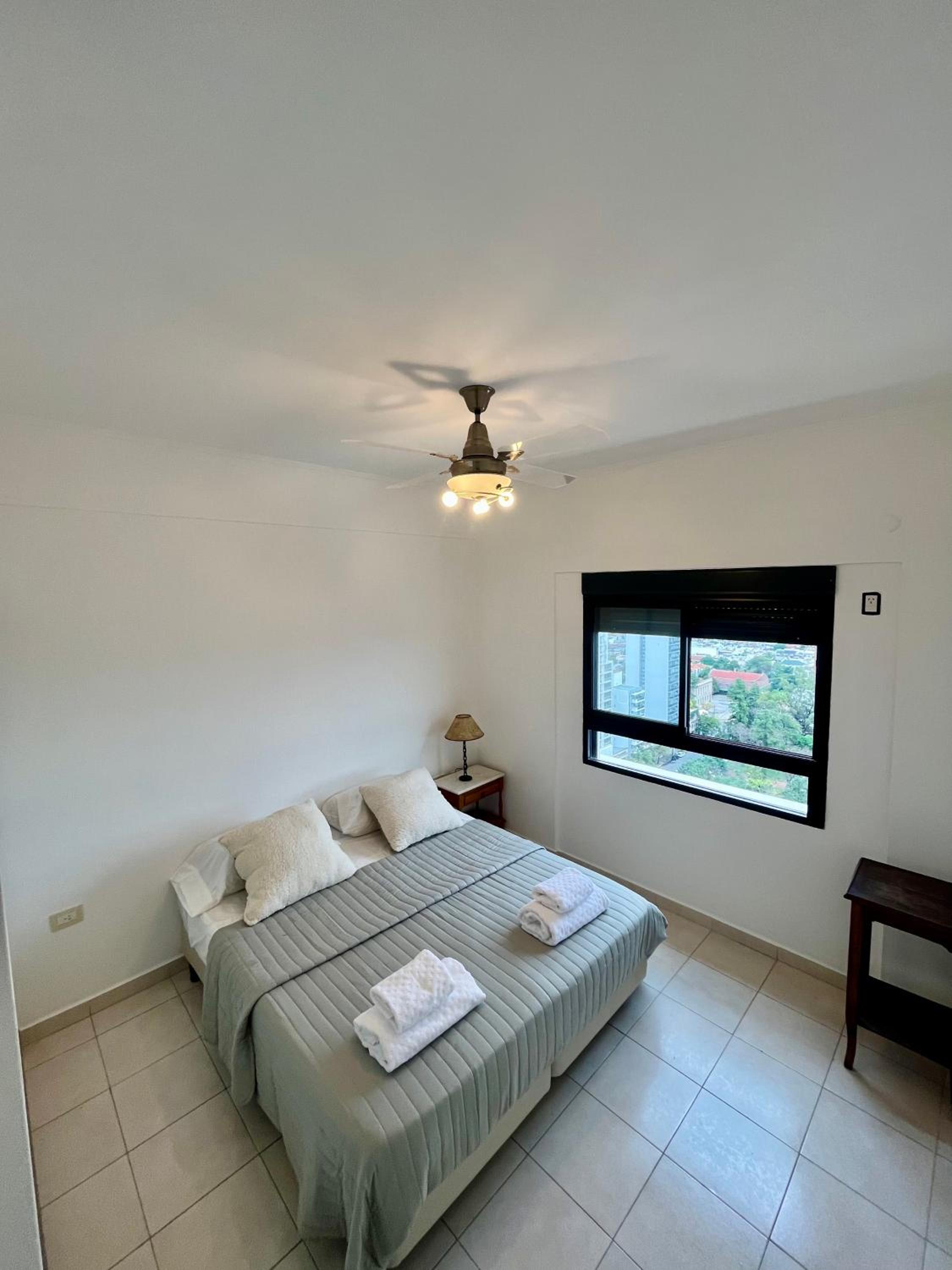 Departamento con excelente ubicacion hermosa vista y cochera
