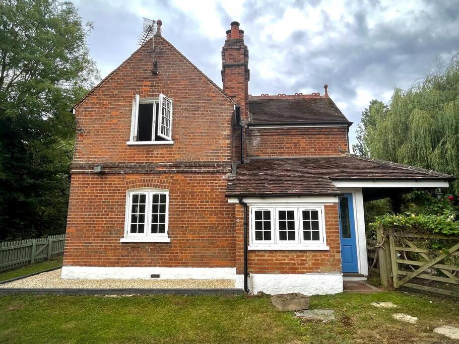 The Cottage, Marlow