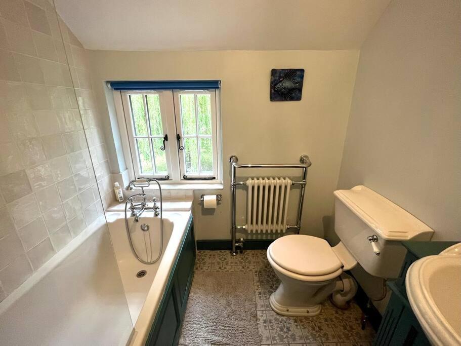 The Cottage, Marlow