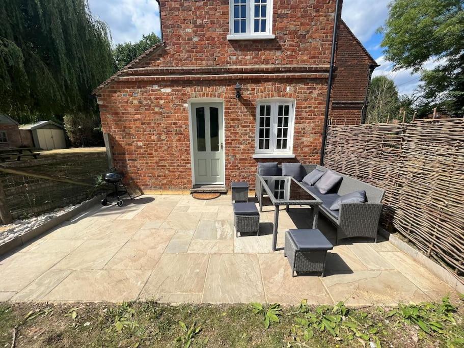 The Cottage, Marlow
