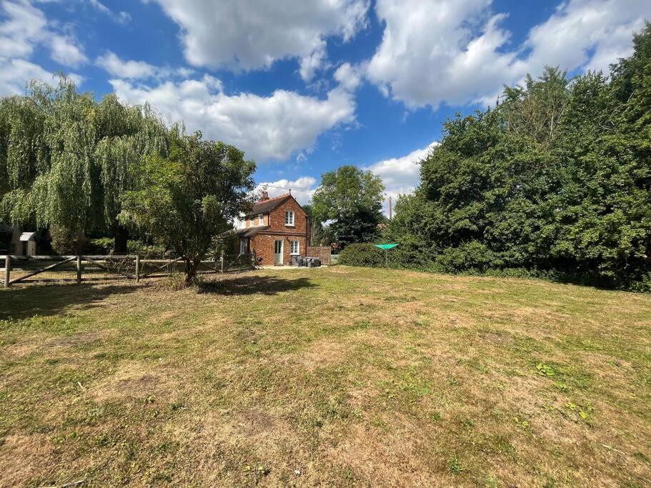 The Cottage, Marlow