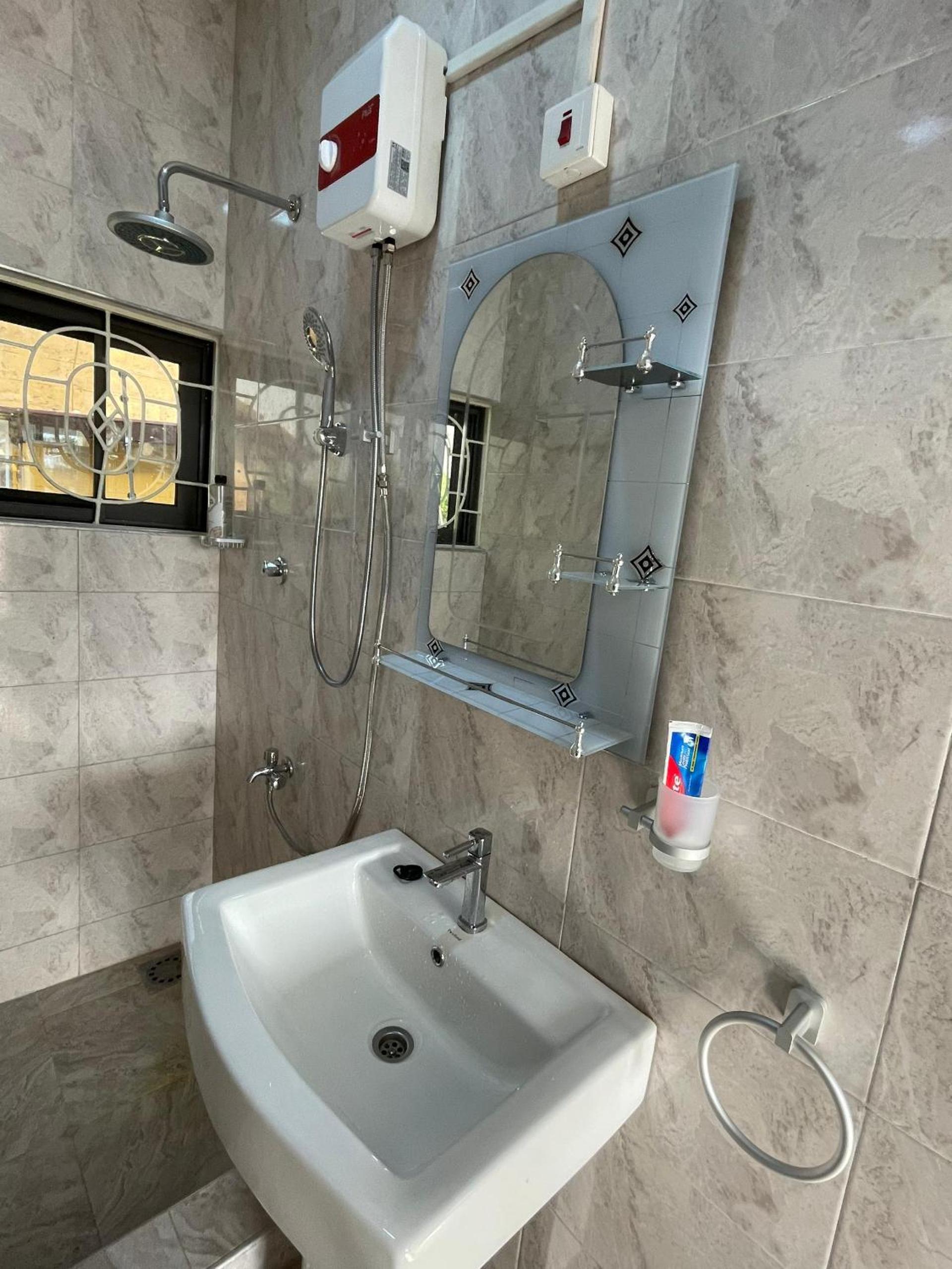 En-Suit Detached Home