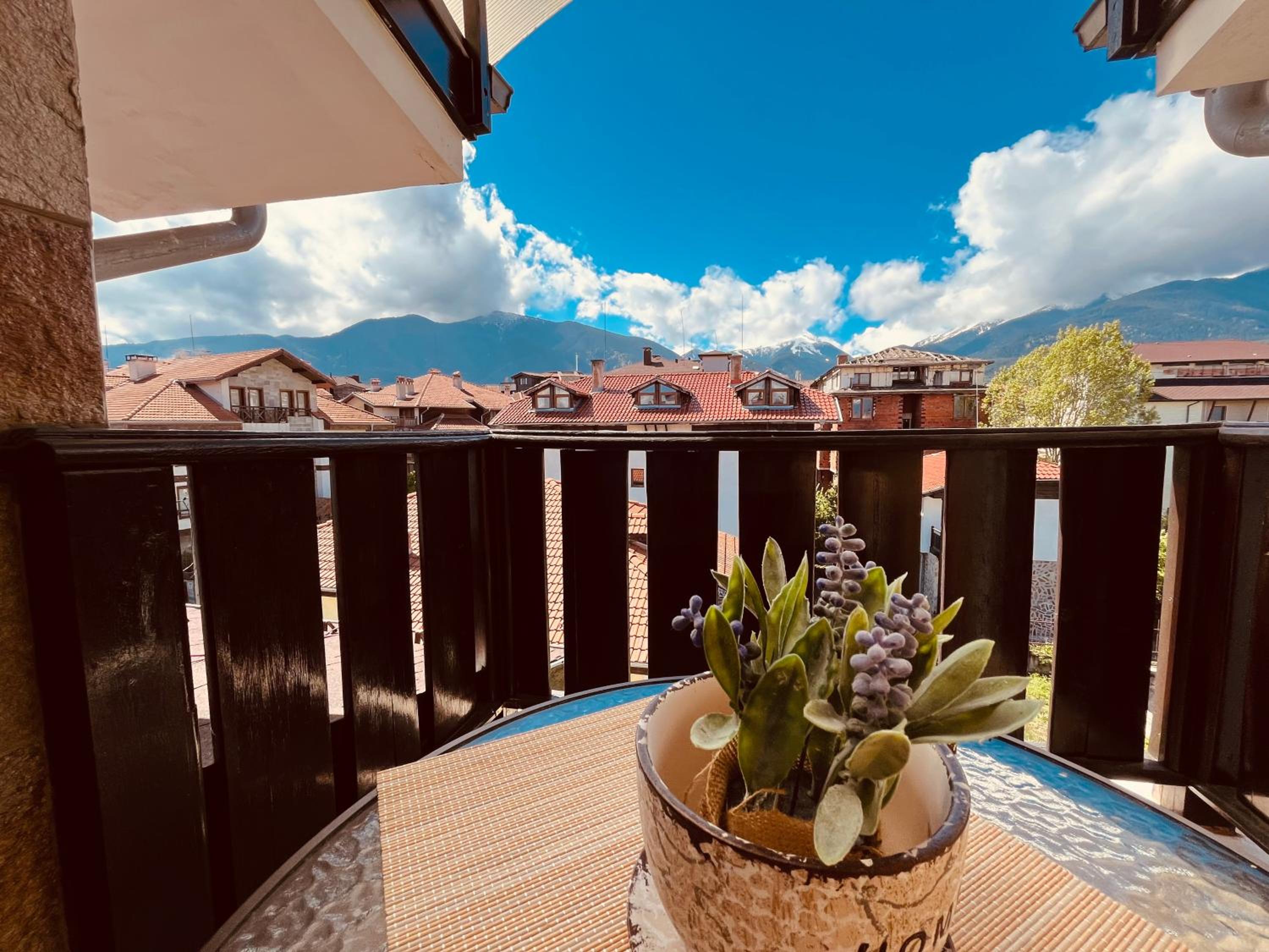 Marina Apartment - Mountain View