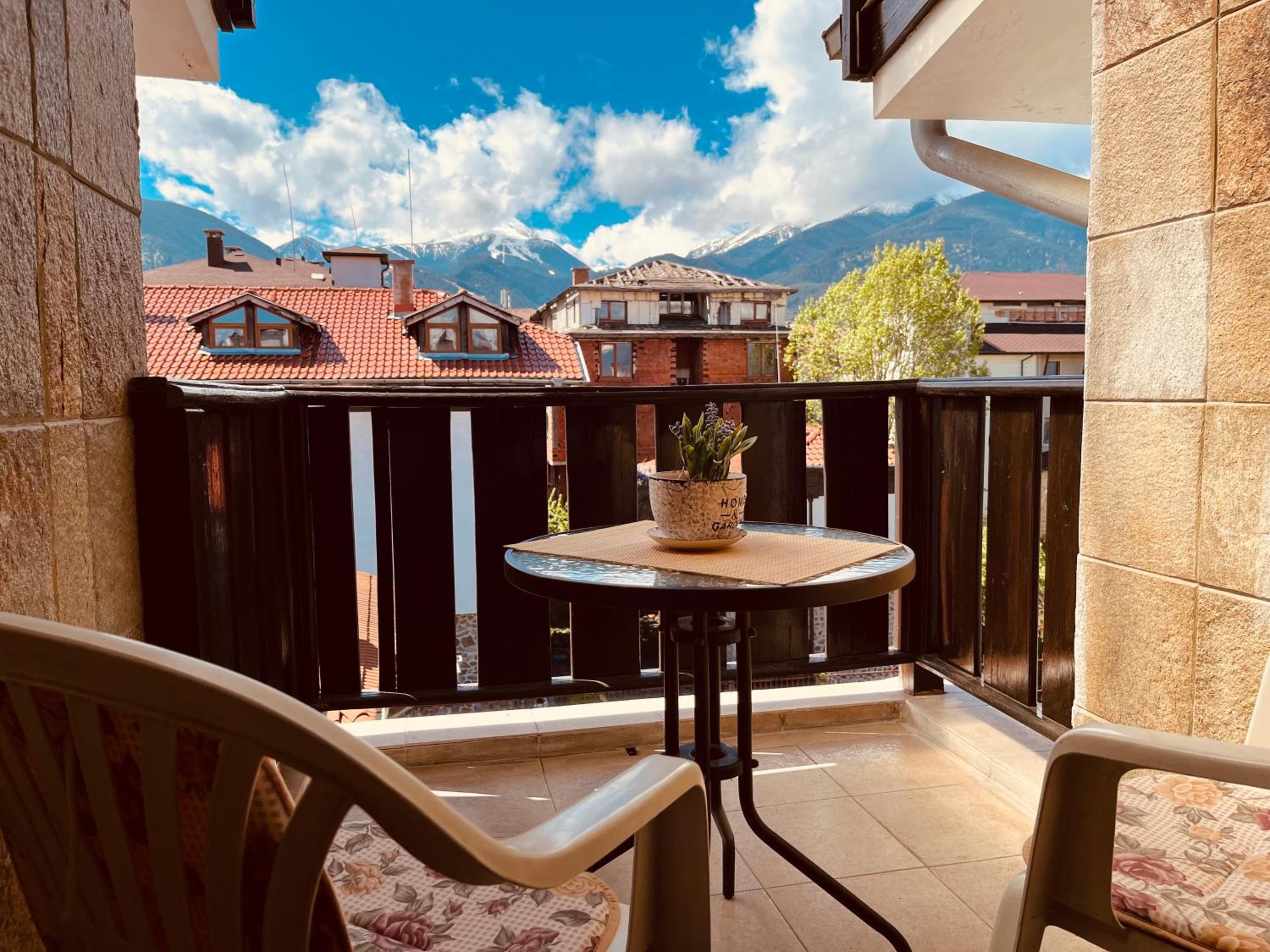Marina Apartment - Mountain View