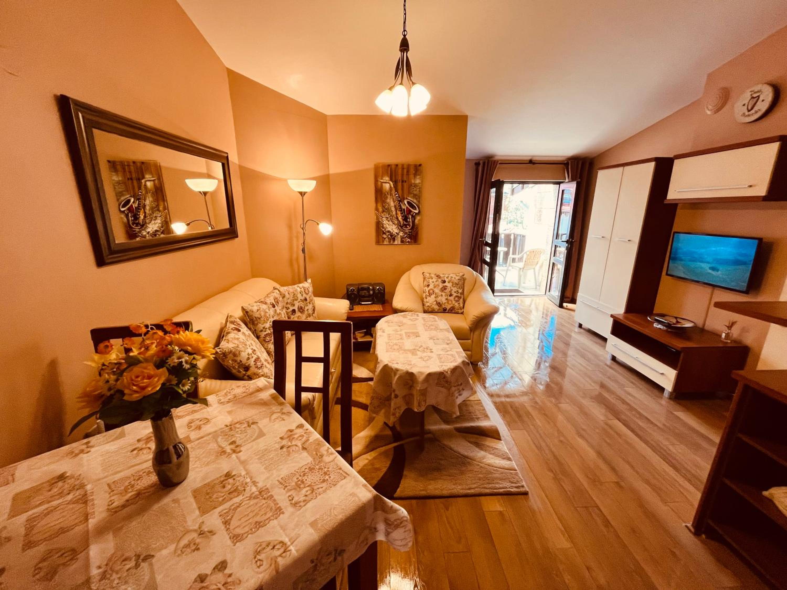 Marina Apartment - Mountain View